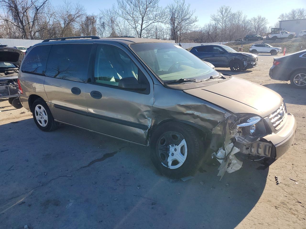 2005 Ford Freestar Se Gold vin: 2FMZA51685BA03184