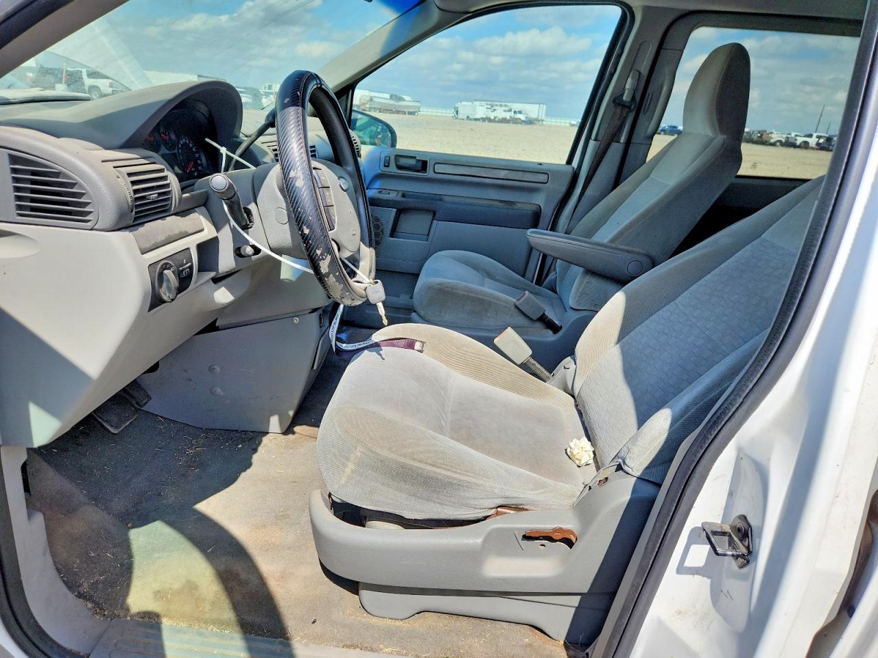 2006 Ford Freestar Se White vin: 2FMZA51686BA20083