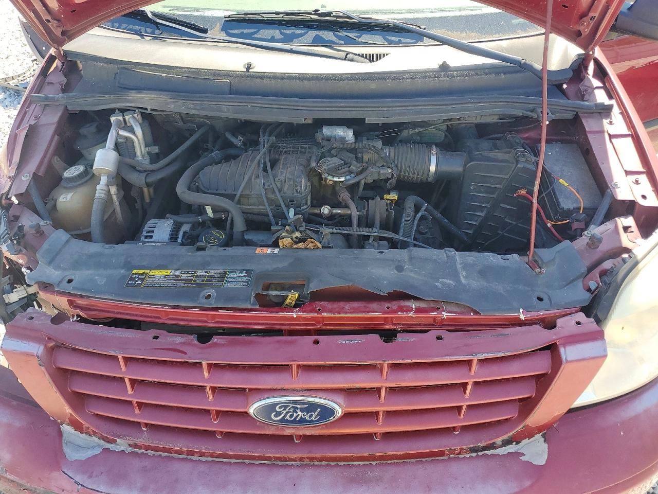 2004 Ford Freestar Red vin: 2FMZA51694BB24059