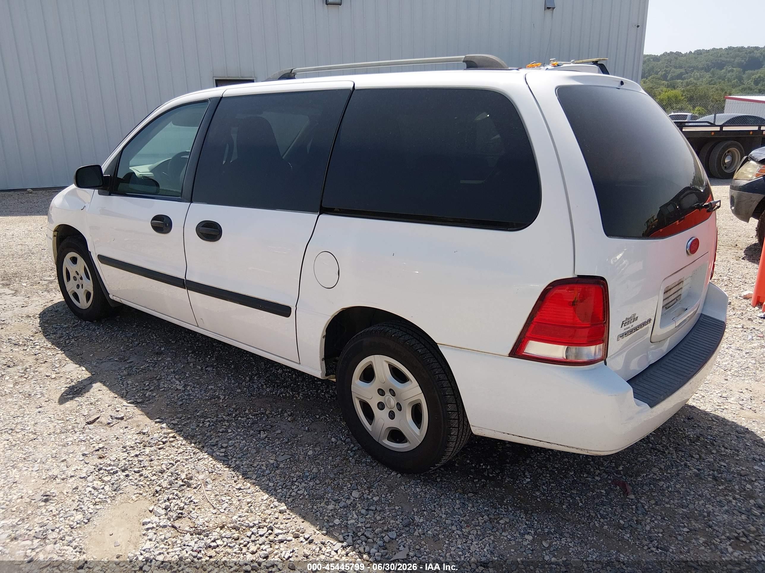 2007 Ford Freestar Se White vin: 2FMZA51697BA01592