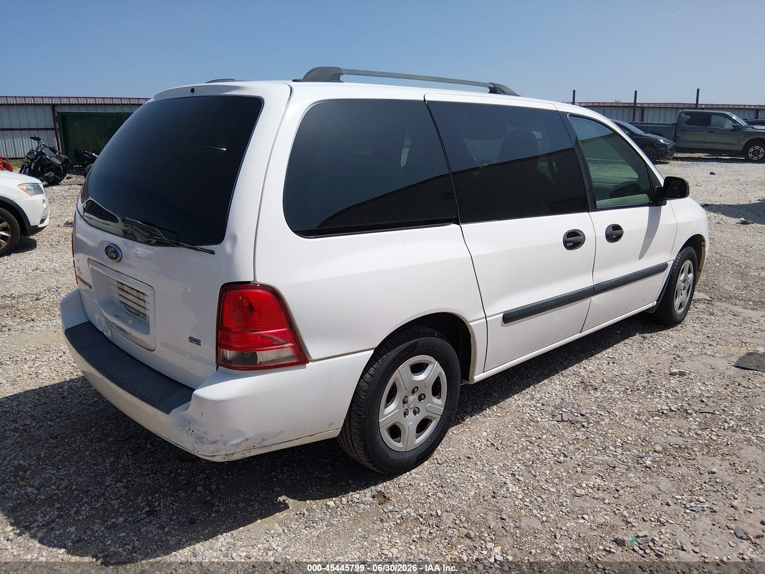 2007 Ford Freestar Se White vin: 2FMZA51697BA01592