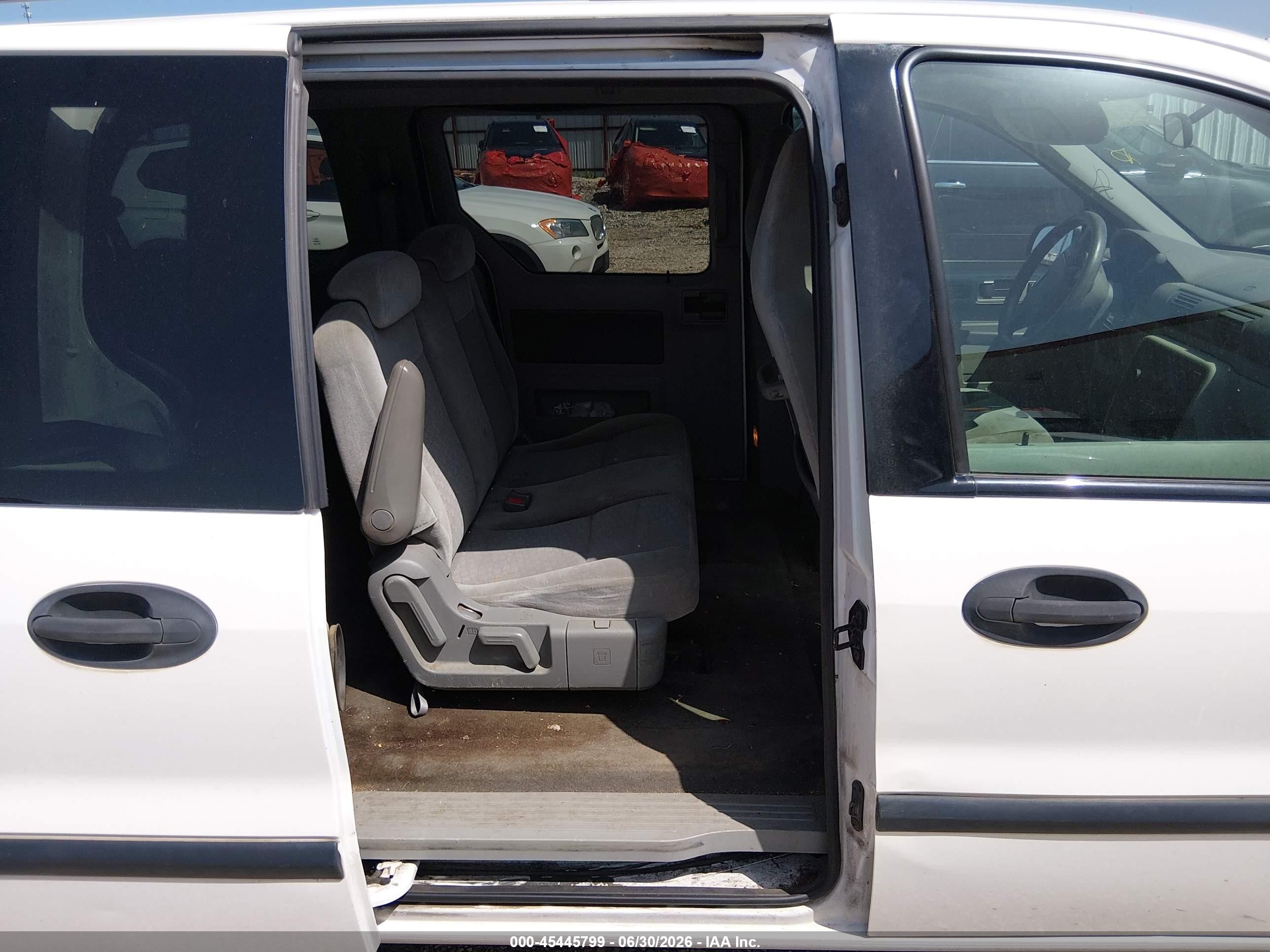 2007 Ford Freestar Se White vin: 2FMZA51697BA01592