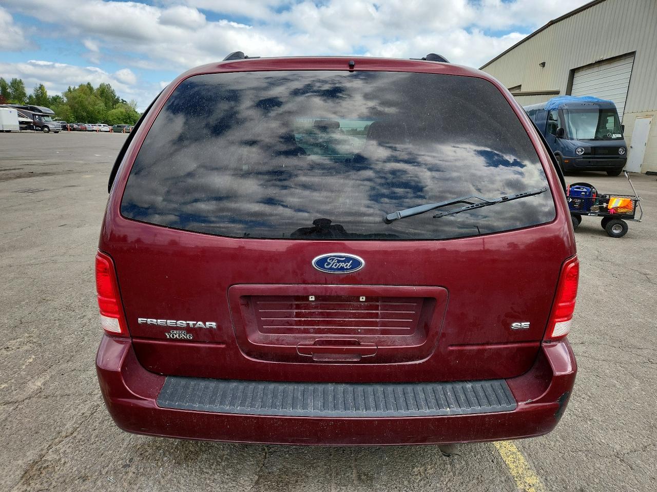 2006 Ford Freestar Se Burgundy vin: 2FMZA516X6BA30162