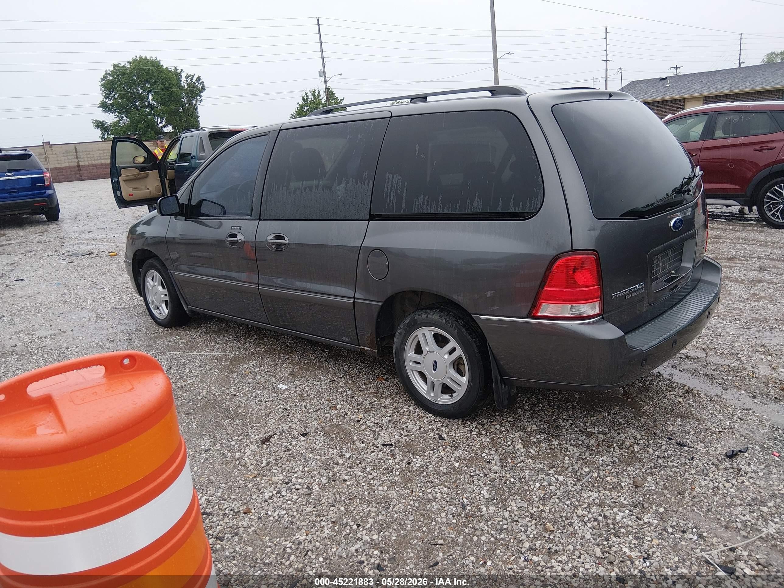 2005 Ford Freestar Sel Gray vin: 2FMZA52215BA06763