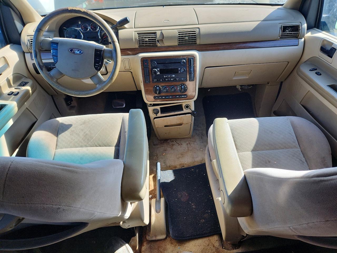 2005 Ford Freestar Gold vin: 2FMZA52215BA79356