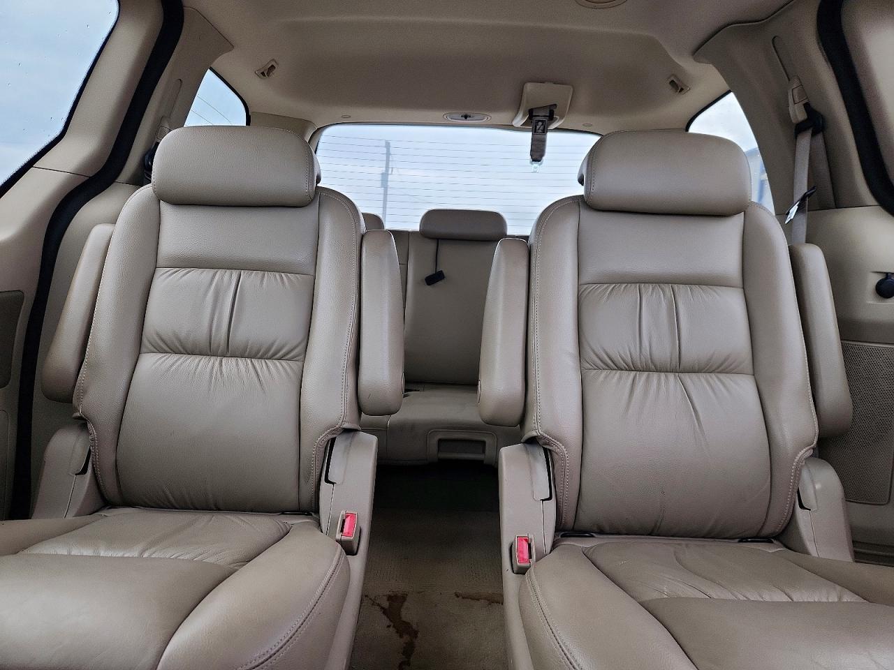 2006 Ford Freestar Sel White vin: 2FMZA52236BA17751