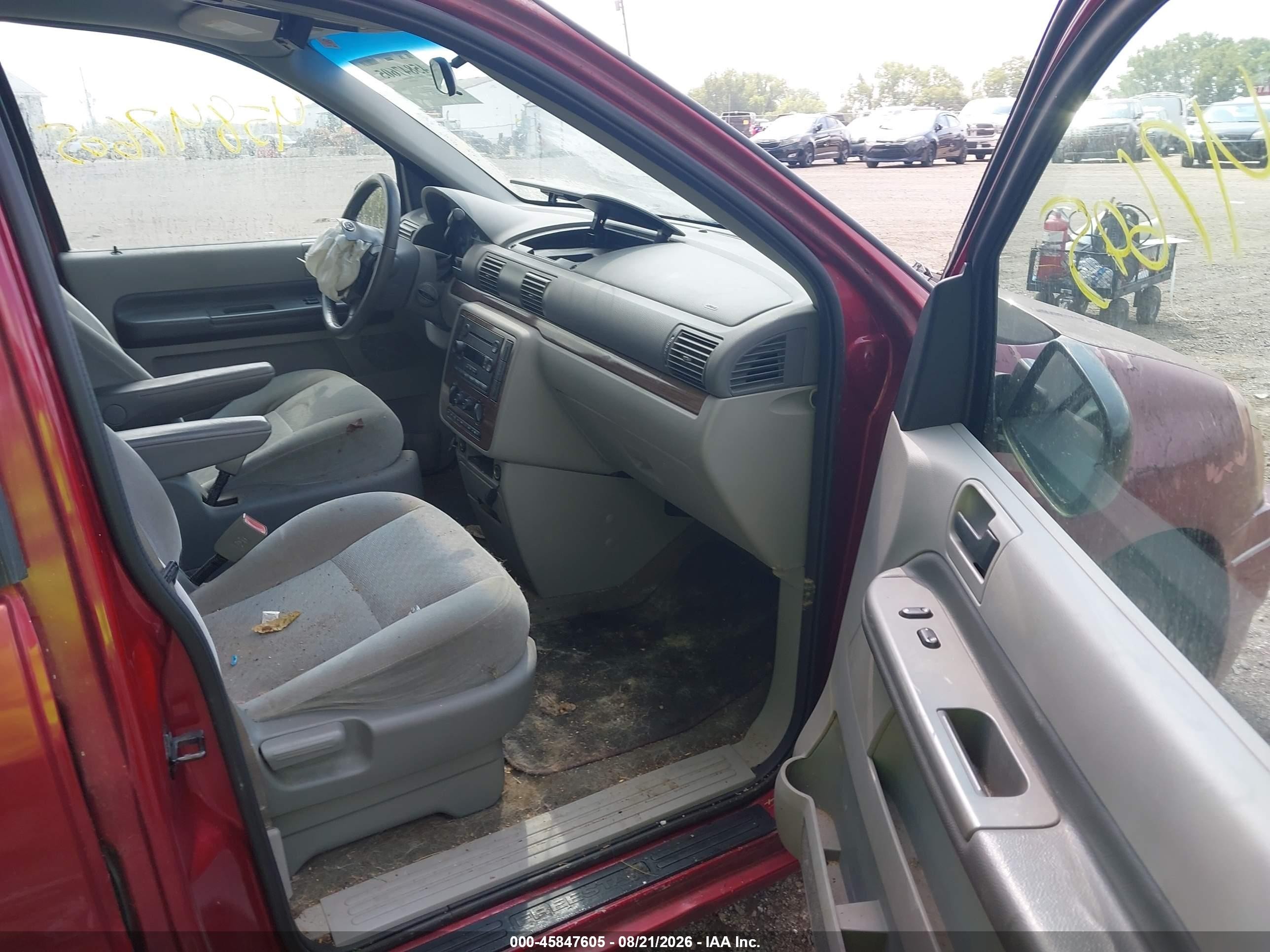 2005 Ford Freestar Sel Red vin: 2FMZA52245BA83885