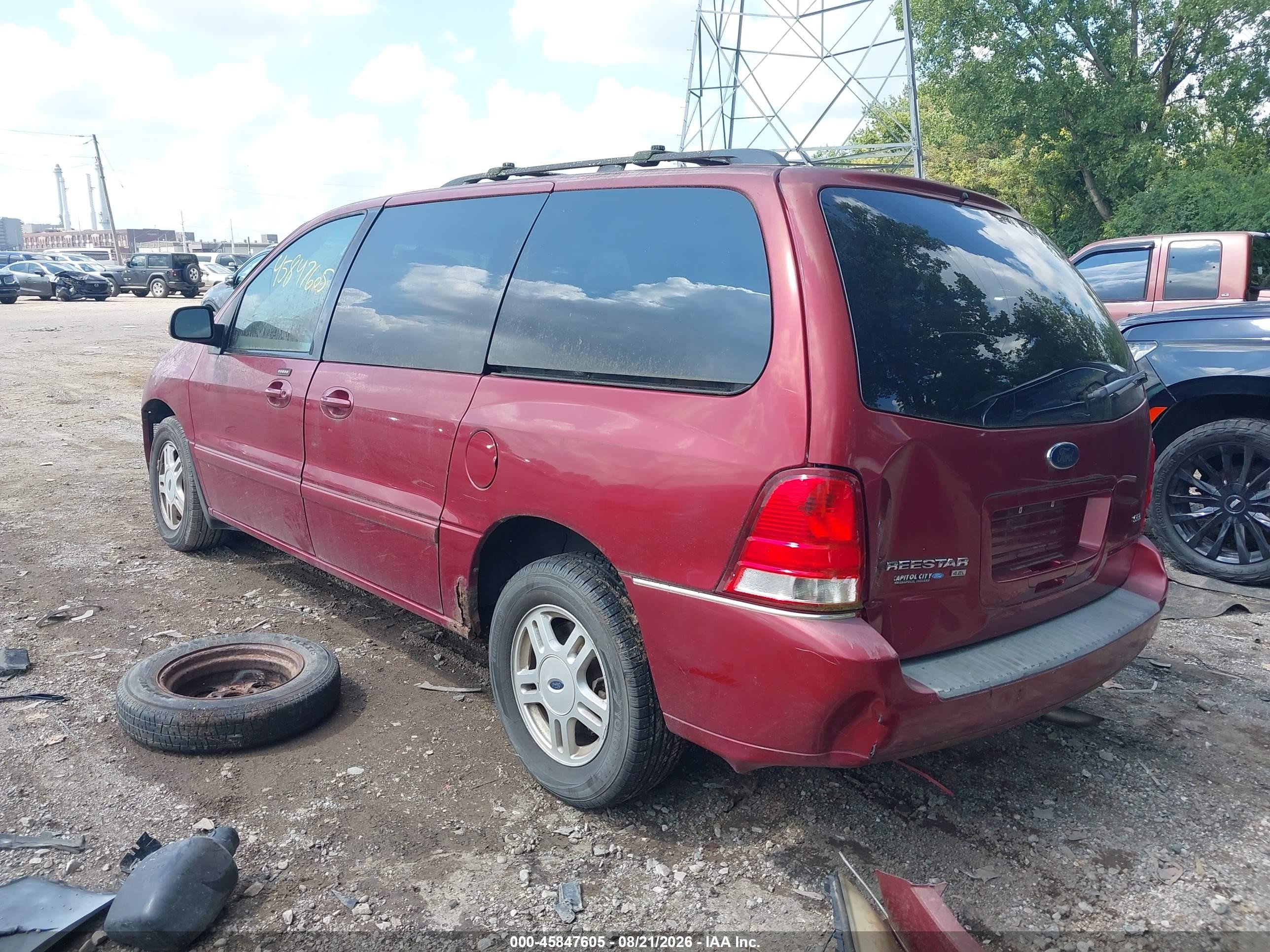 2005 Ford Freestar Sel Red vin: 2FMZA52245BA83885