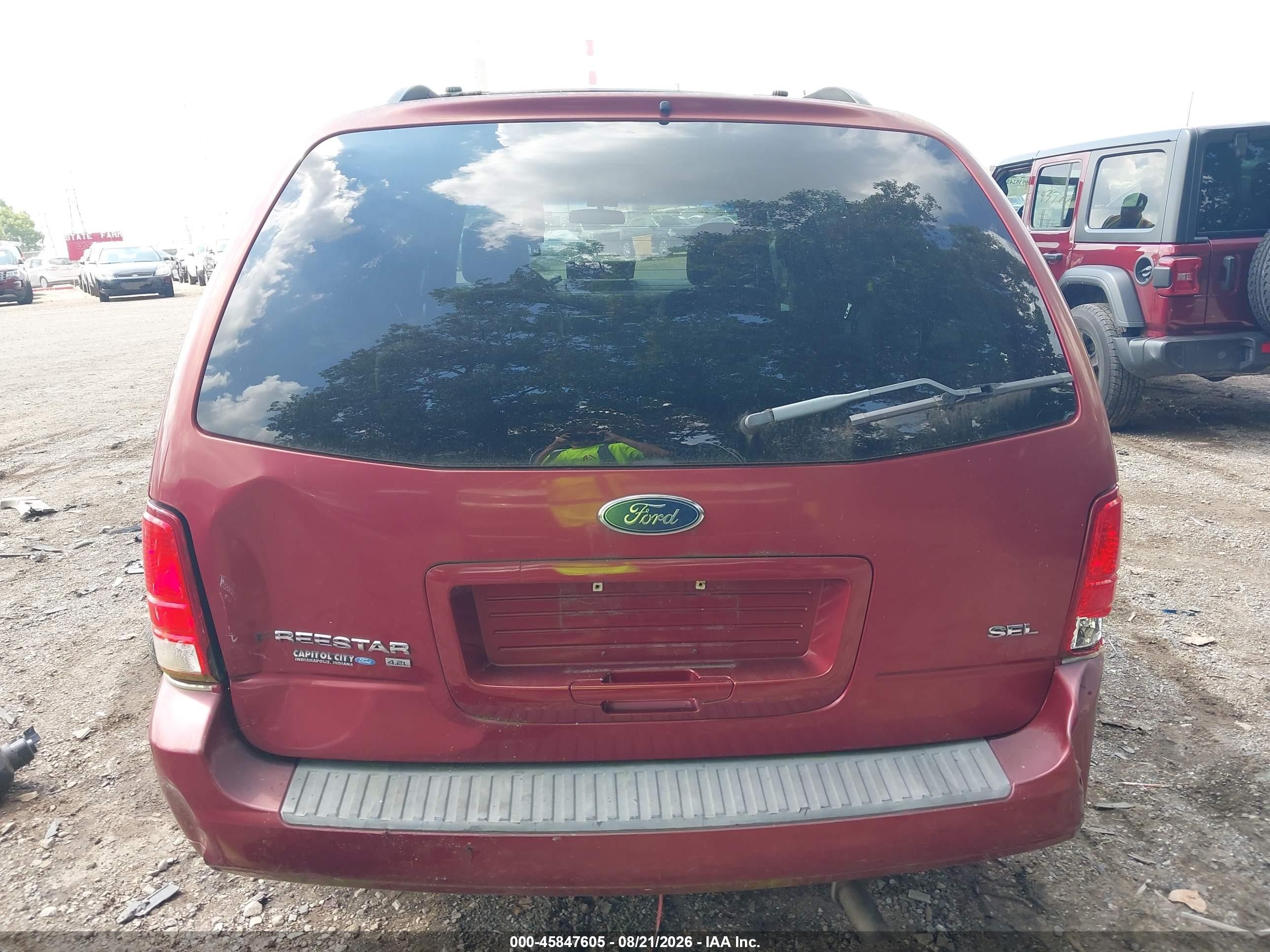 2005 Ford Freestar Sel Red vin: 2FMZA52245BA83885