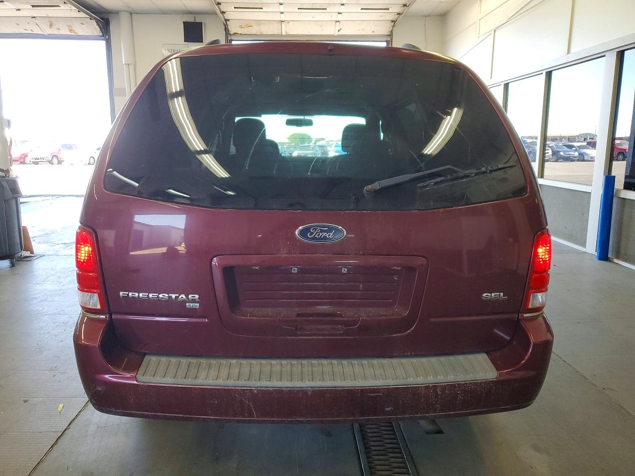 2006 Ford Freestar Sel Burgundy vin: 2FMZA52266BA23723