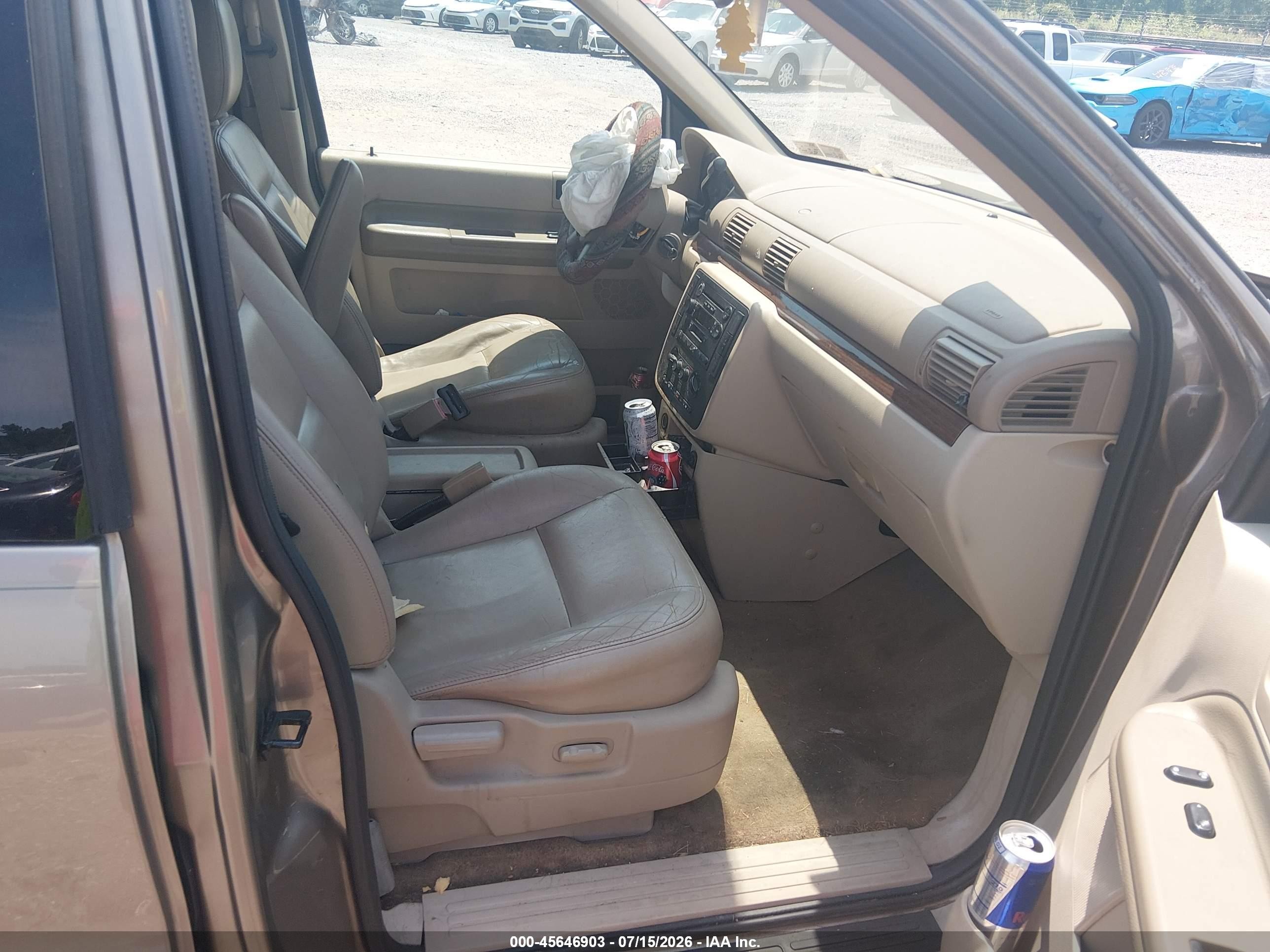 2004 Ford Freestar Sel Gold vin: 2FMZA522X4BA75935