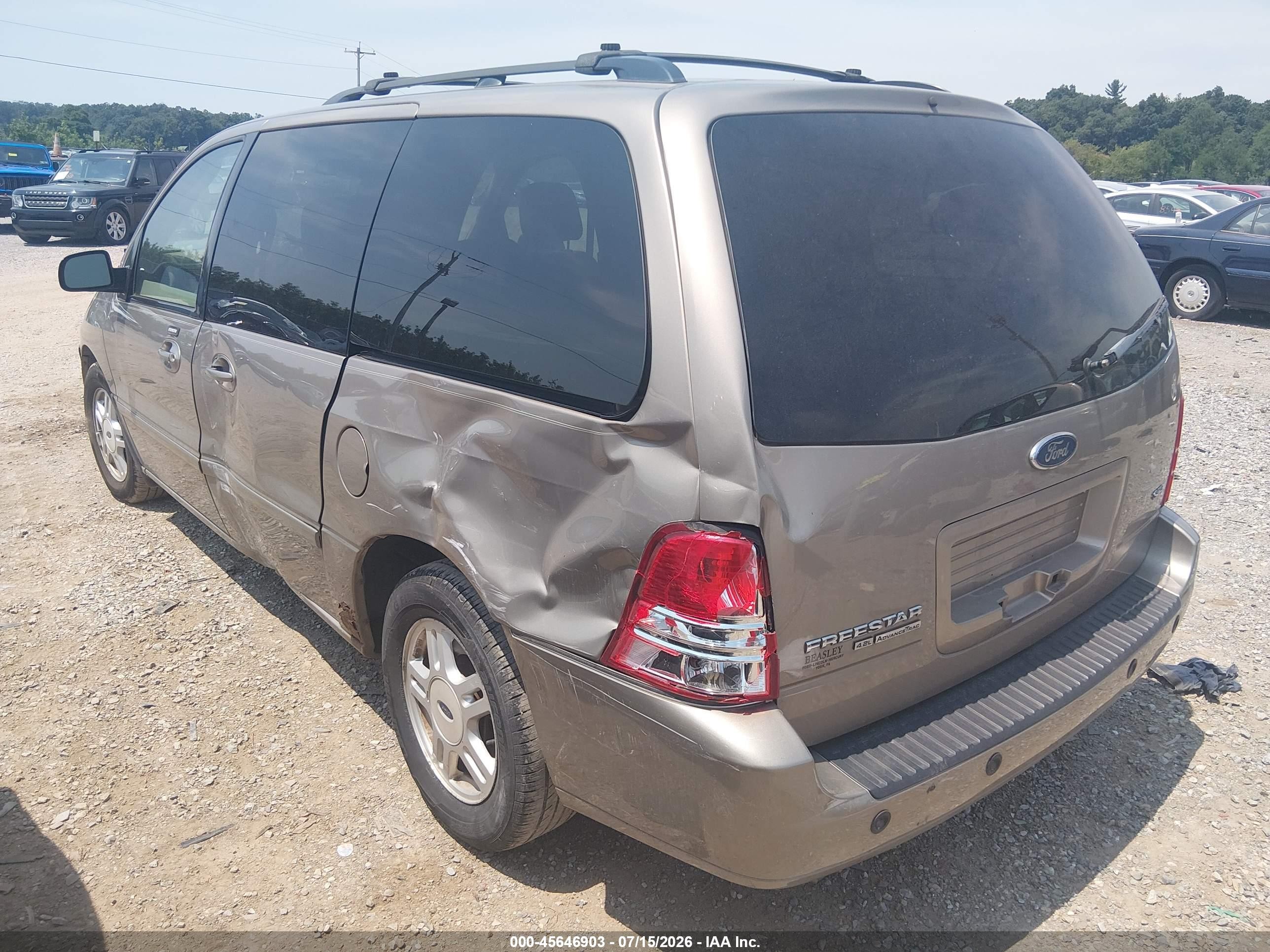 2004 Ford Freestar Sel Gold vin: 2FMZA522X4BA75935