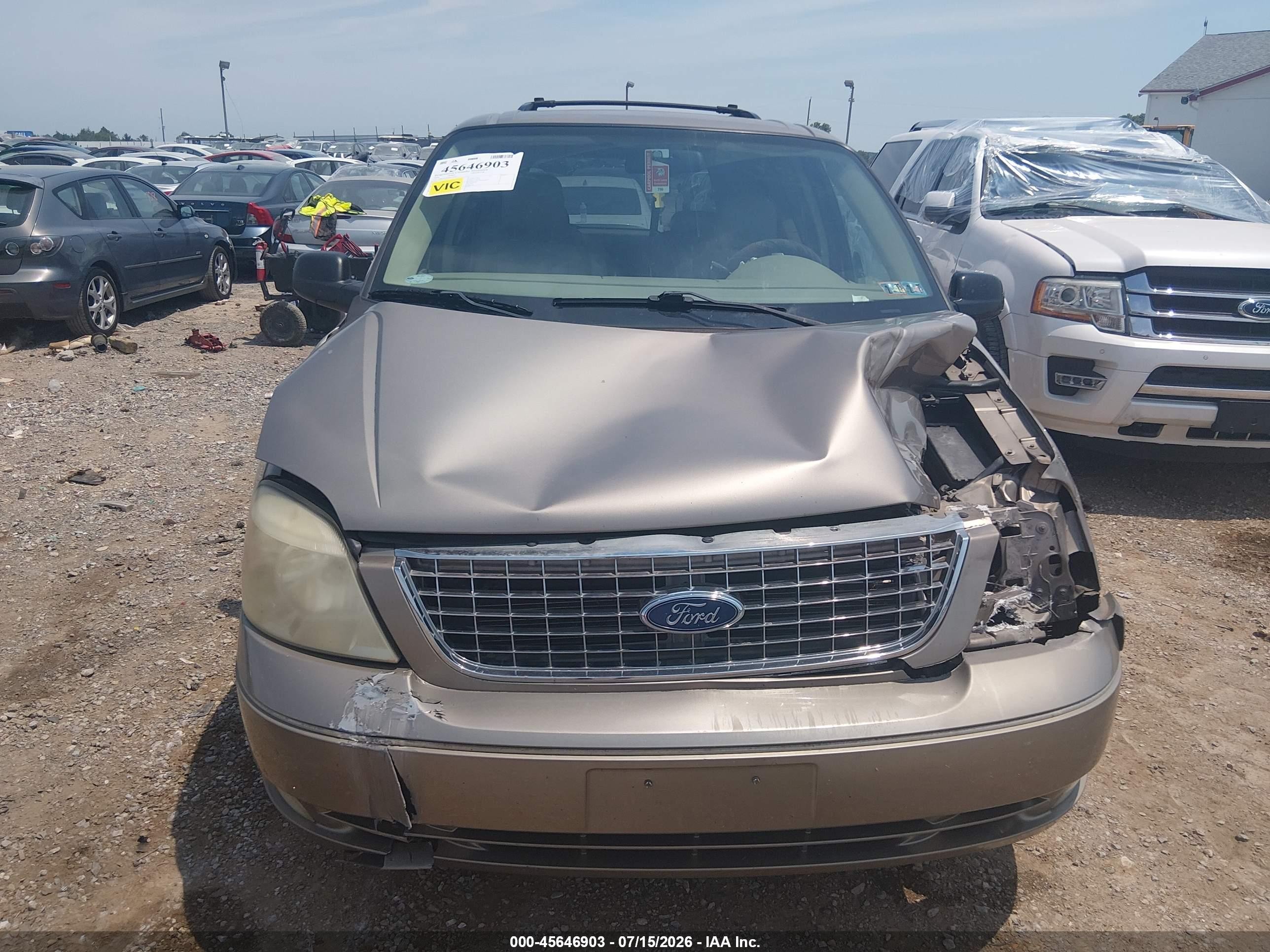 2004 Ford Freestar Sel Gold vin: 2FMZA522X4BA75935