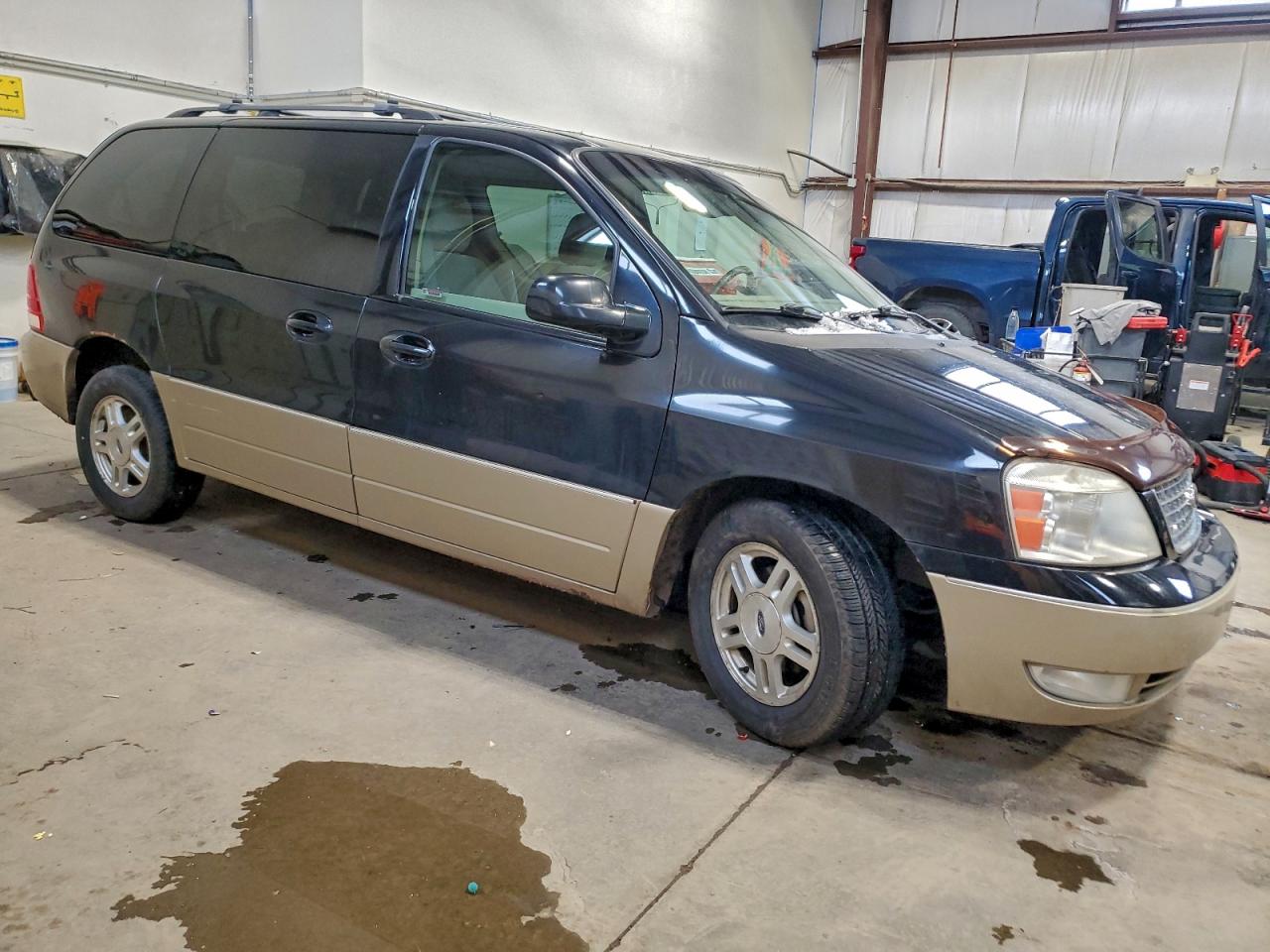 2004 Ford Freestar Sel Black vin: 2FMZA562X4BB02660