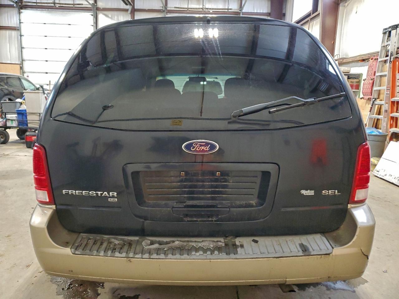 2004 Ford Freestar Sel Black vin: 2FMZA562X4BB02660
