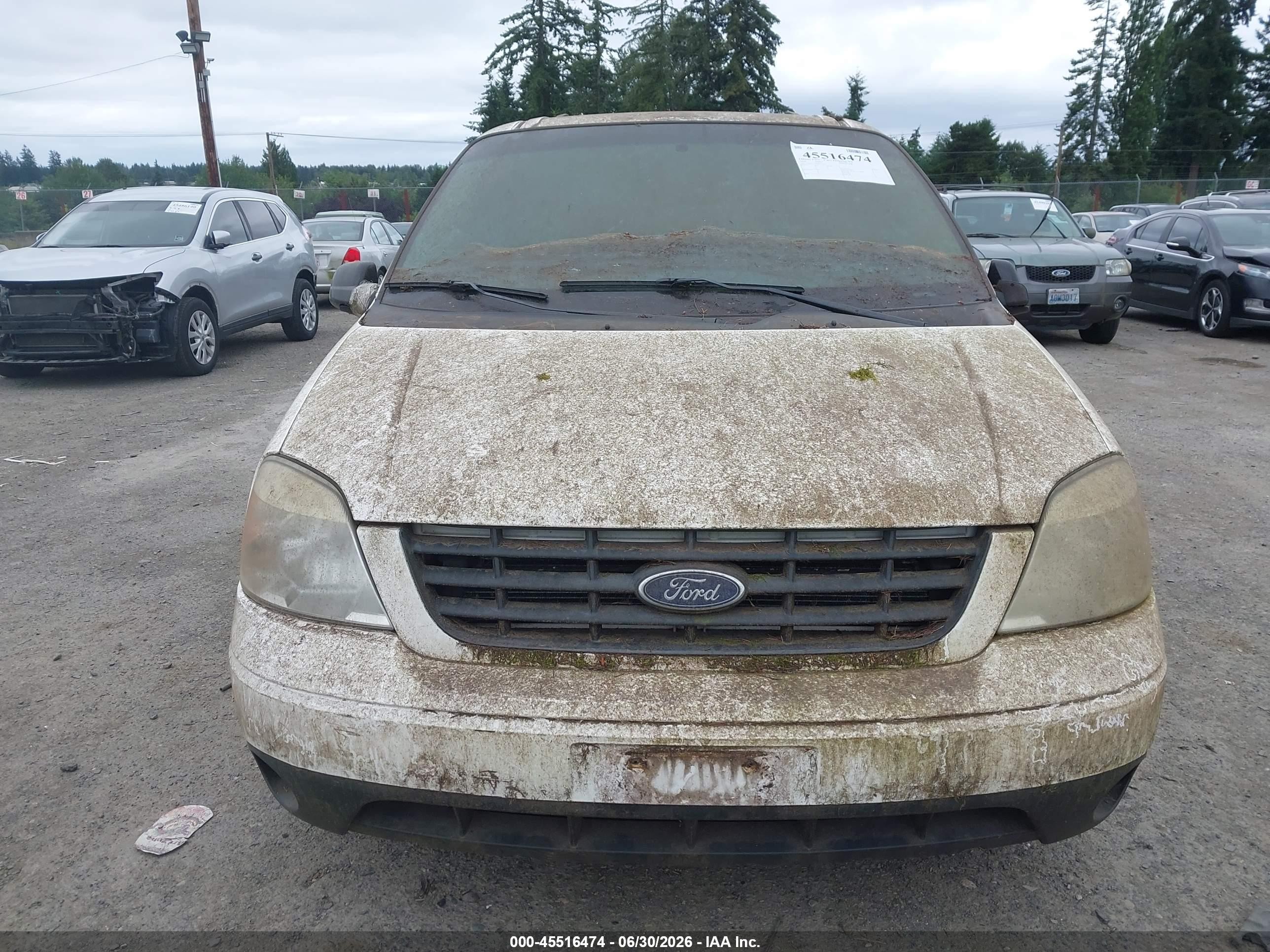 2004 Ford Freestar Ses White vin: 2FMZA57604BA56726