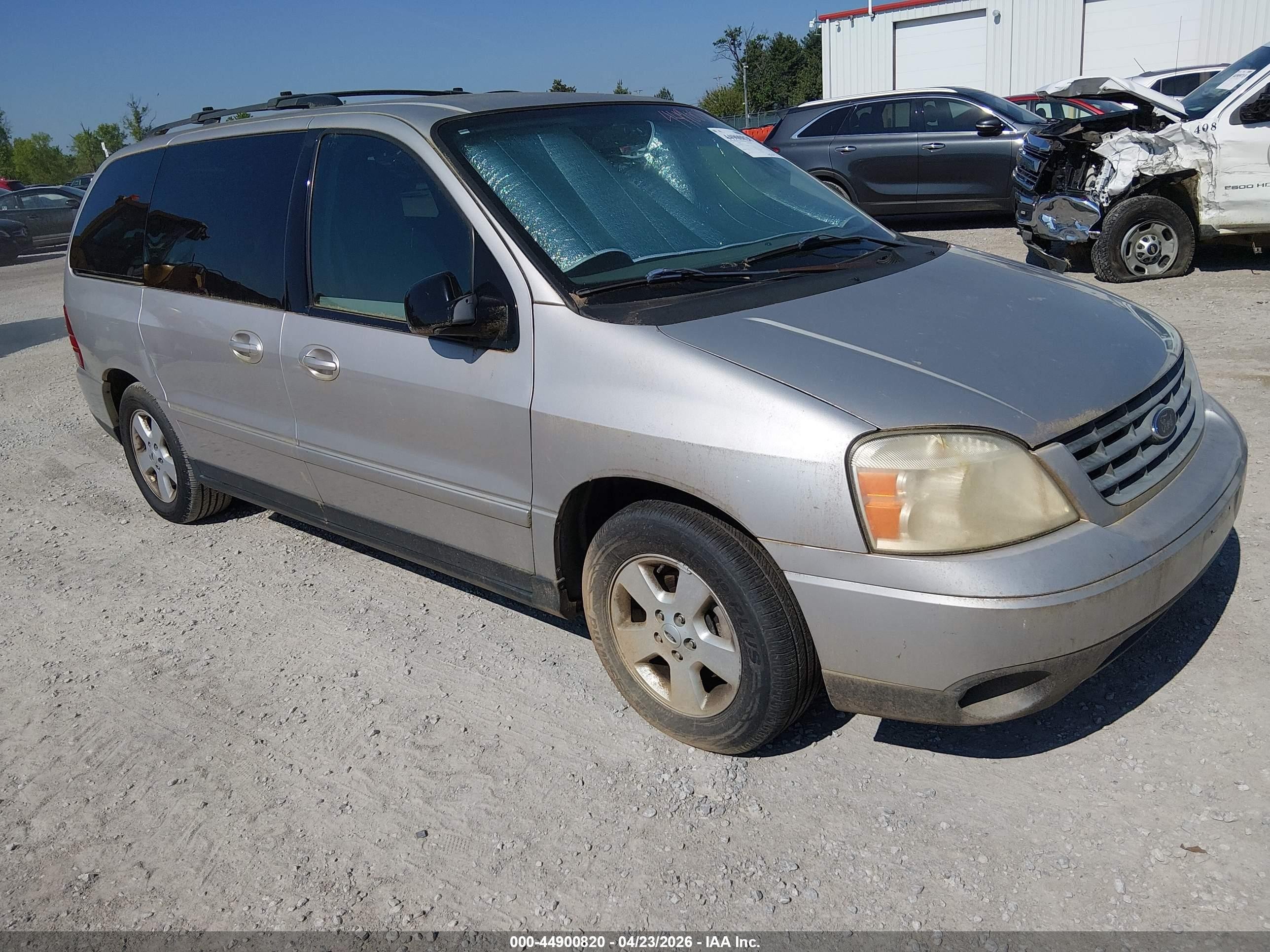 2004 Ford Freestar Ses Silver vin: 2FMZA57604BA97552