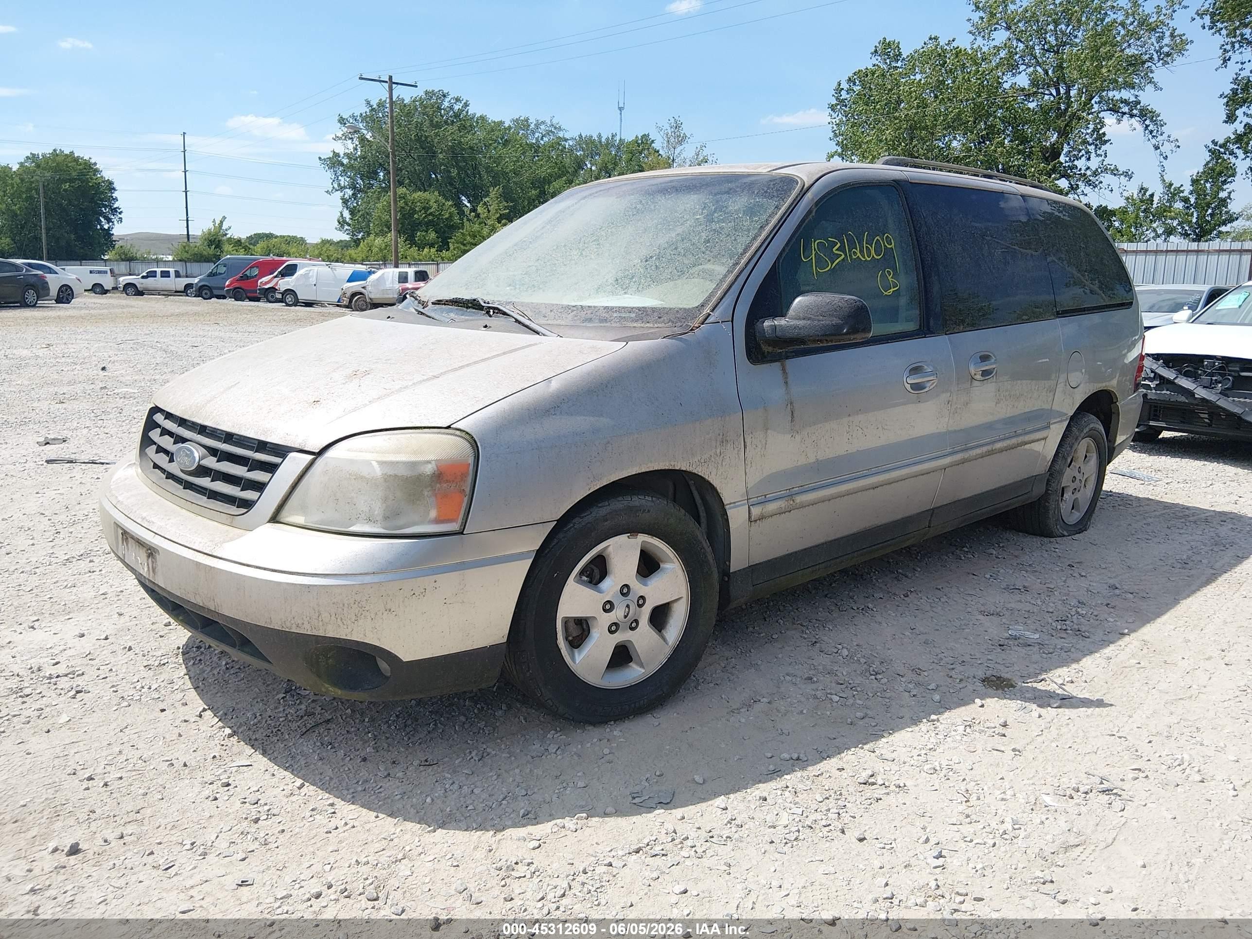 2004 Ford Freestar Ses Beige vin: 2FMZA57604BB21929