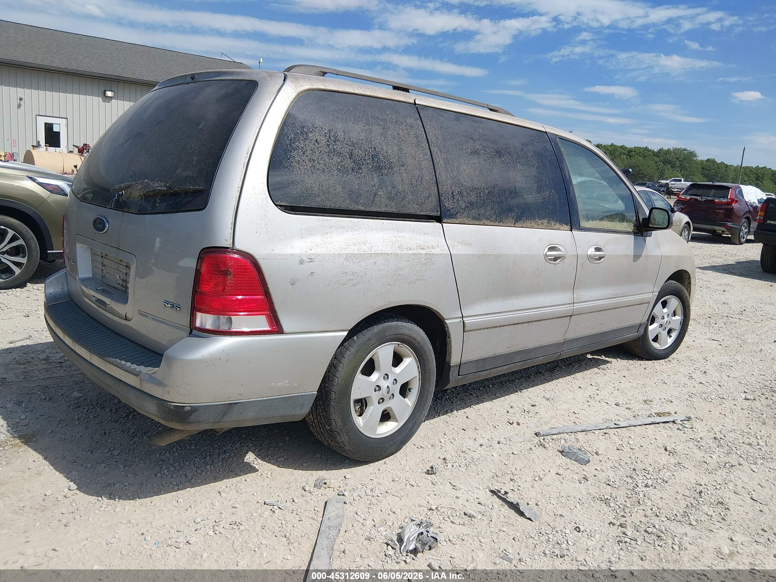 2004 Ford Freestar Ses Beige vin: 2FMZA57604BB21929