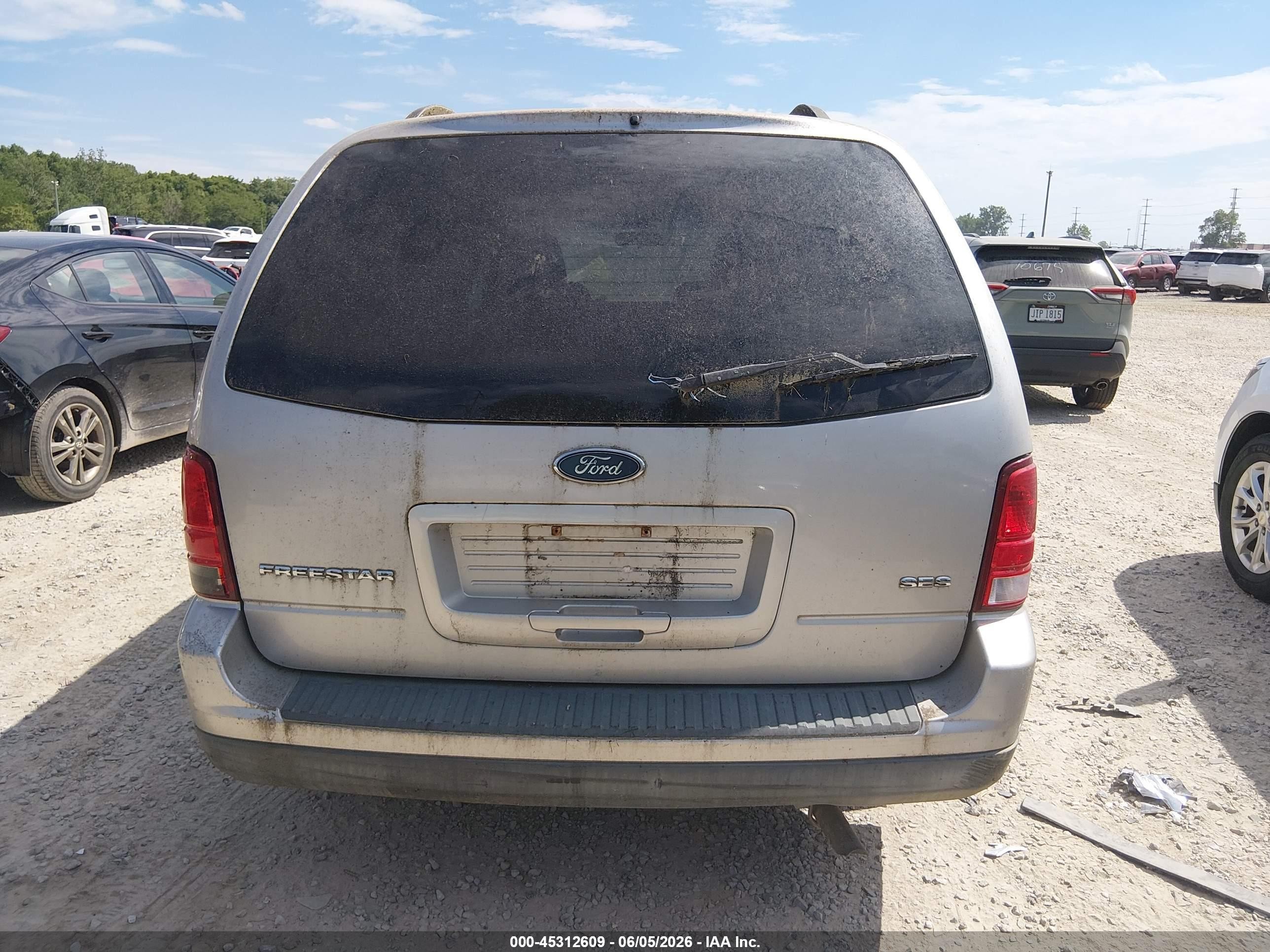 2004 Ford Freestar Ses Beige vin: 2FMZA57604BB21929