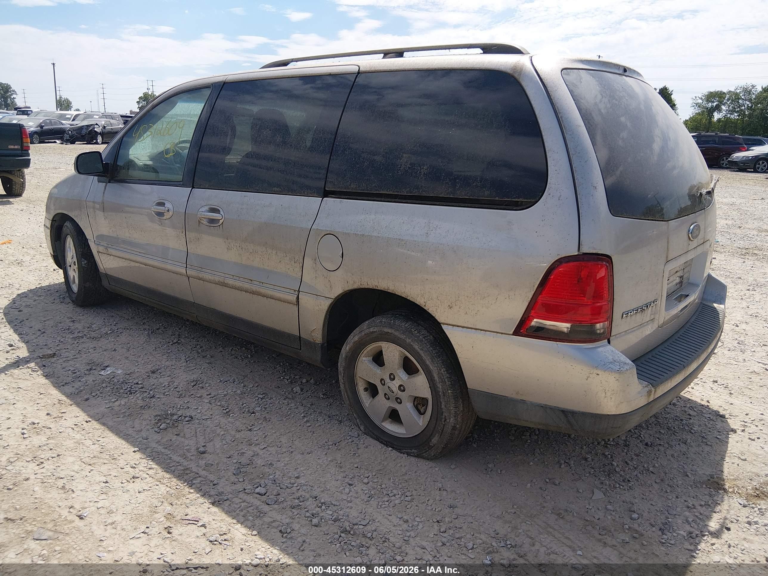 2004 Ford Freestar Ses Beige vin: 2FMZA57604BB21929