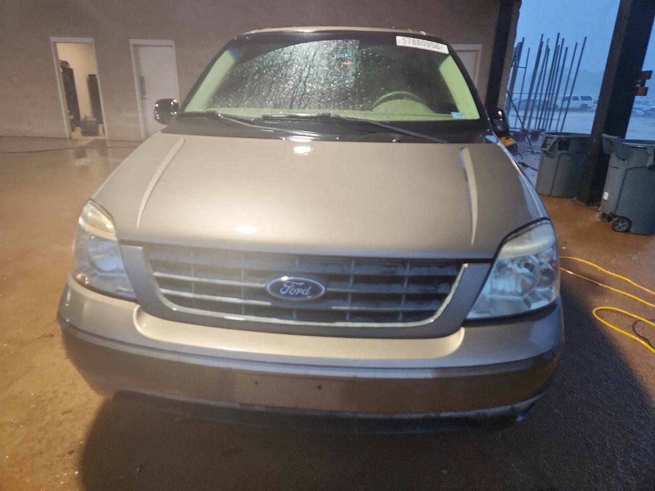 2004 Ford Freestar Ses Beige vin: 2FMZA57664BA49327