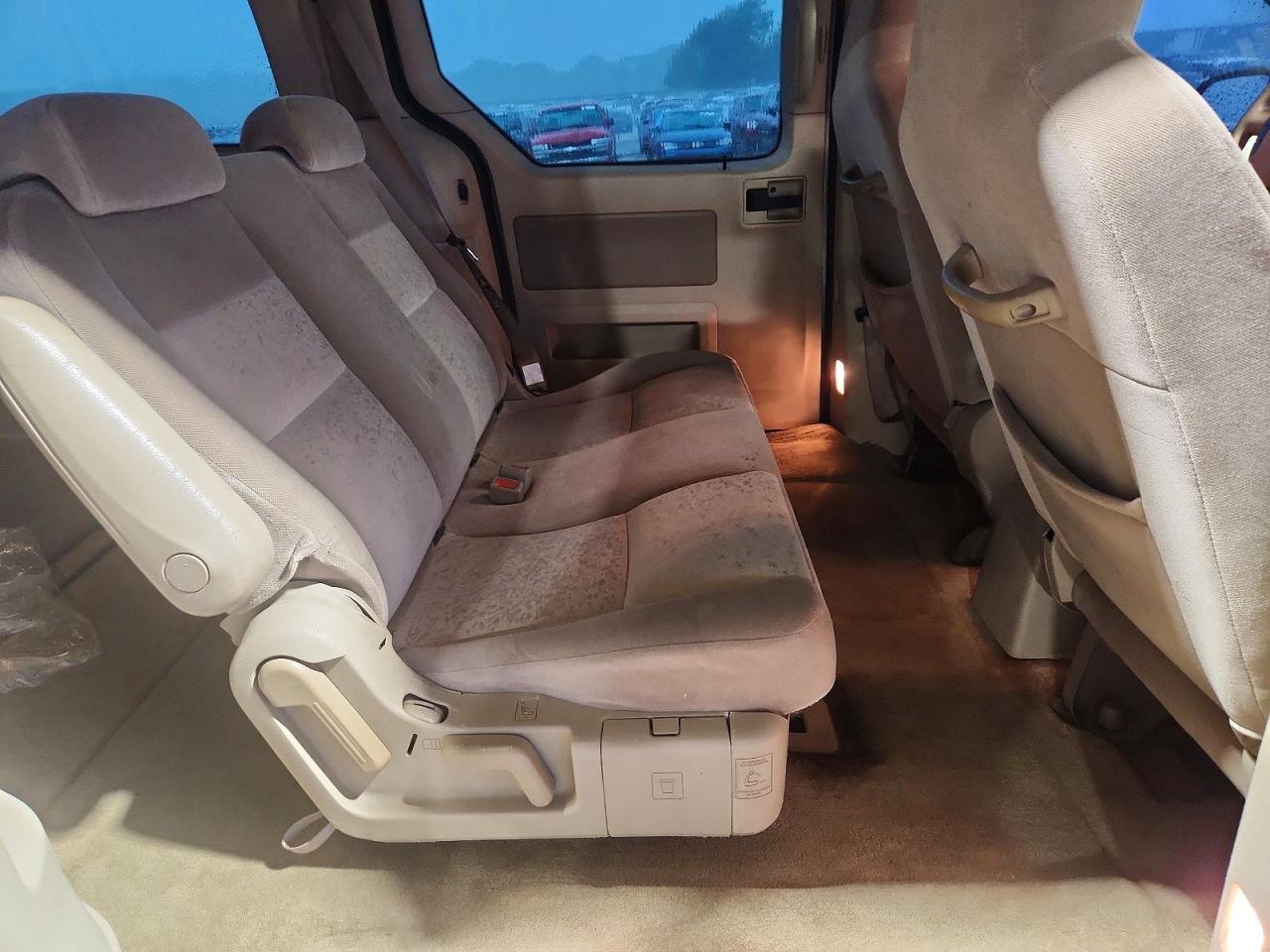 2004 Ford Freestar Ses Beige vin: 2FMZA57664BA49327