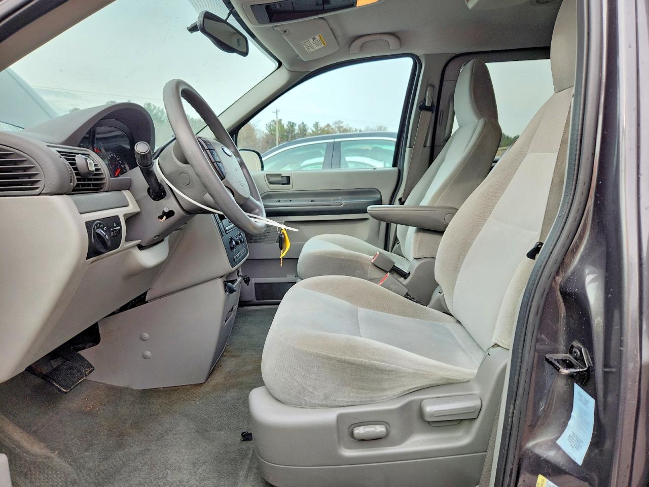 2005 Ford Freestar Ses Серый vin: 2FMZA57675BA20341
