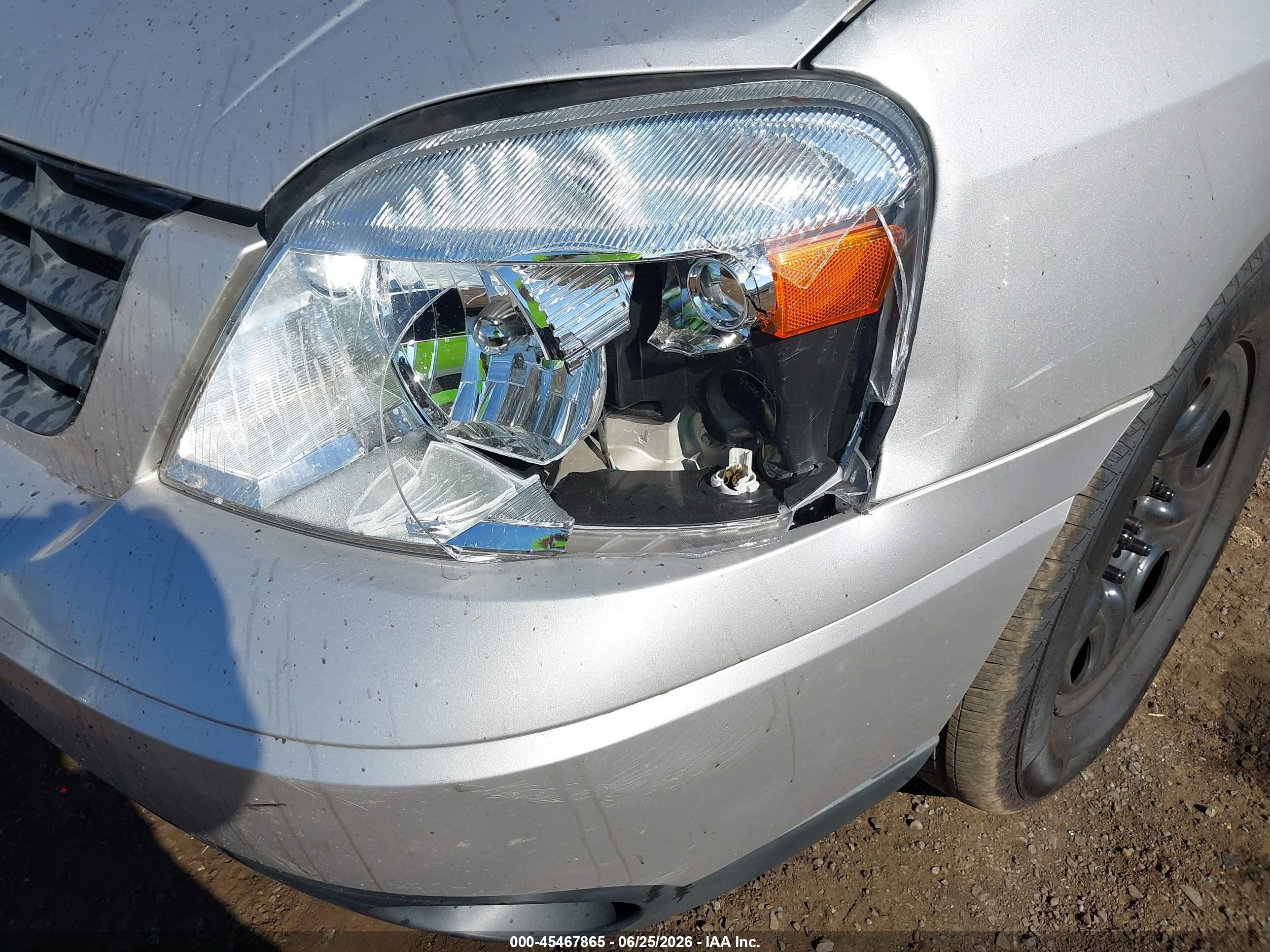 2005 Ford Freestar Ses Silver vin: 2FMZA57675BA86078
