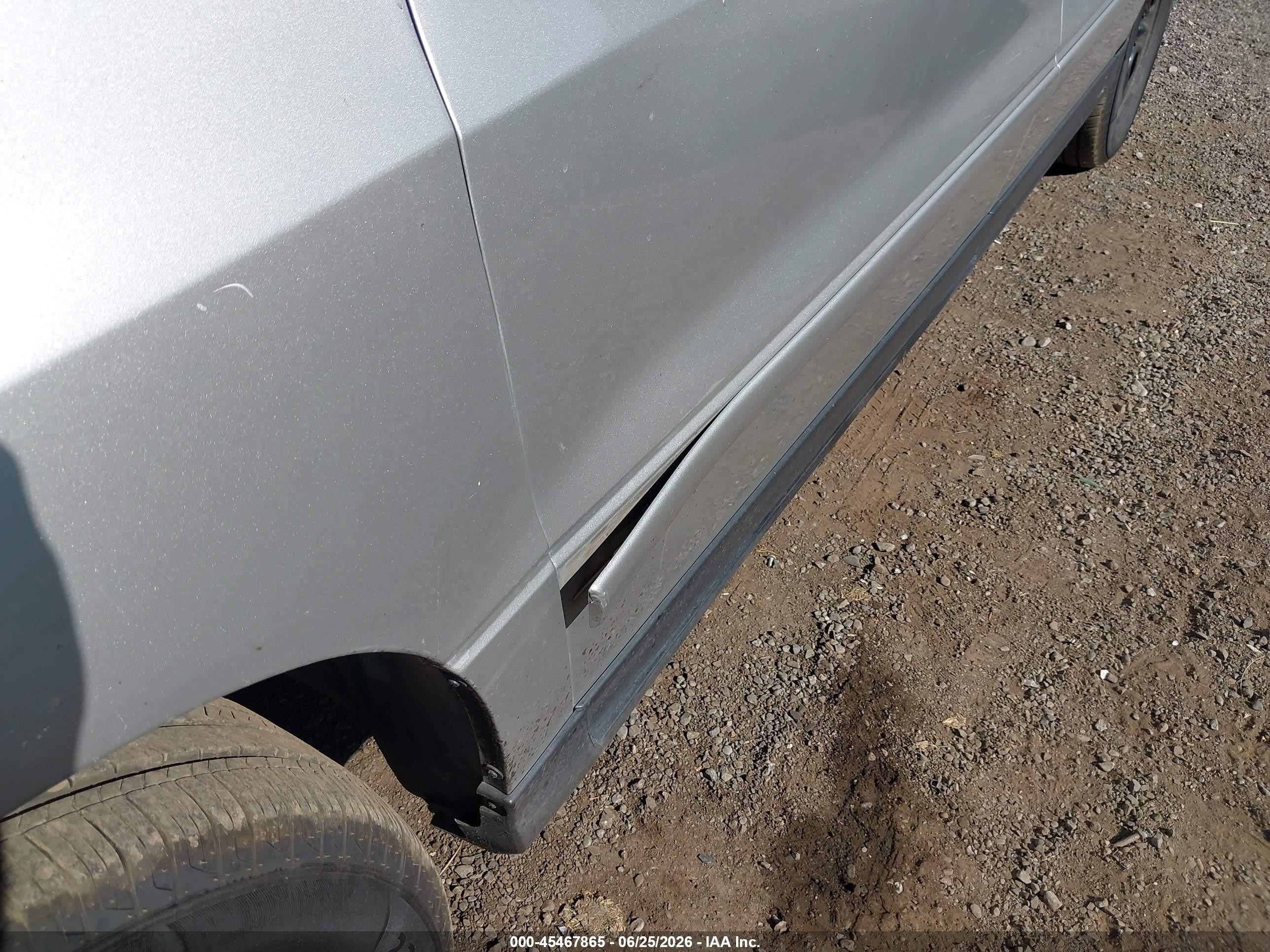 2005 Ford Freestar Ses Silver vin: 2FMZA57675BA86078