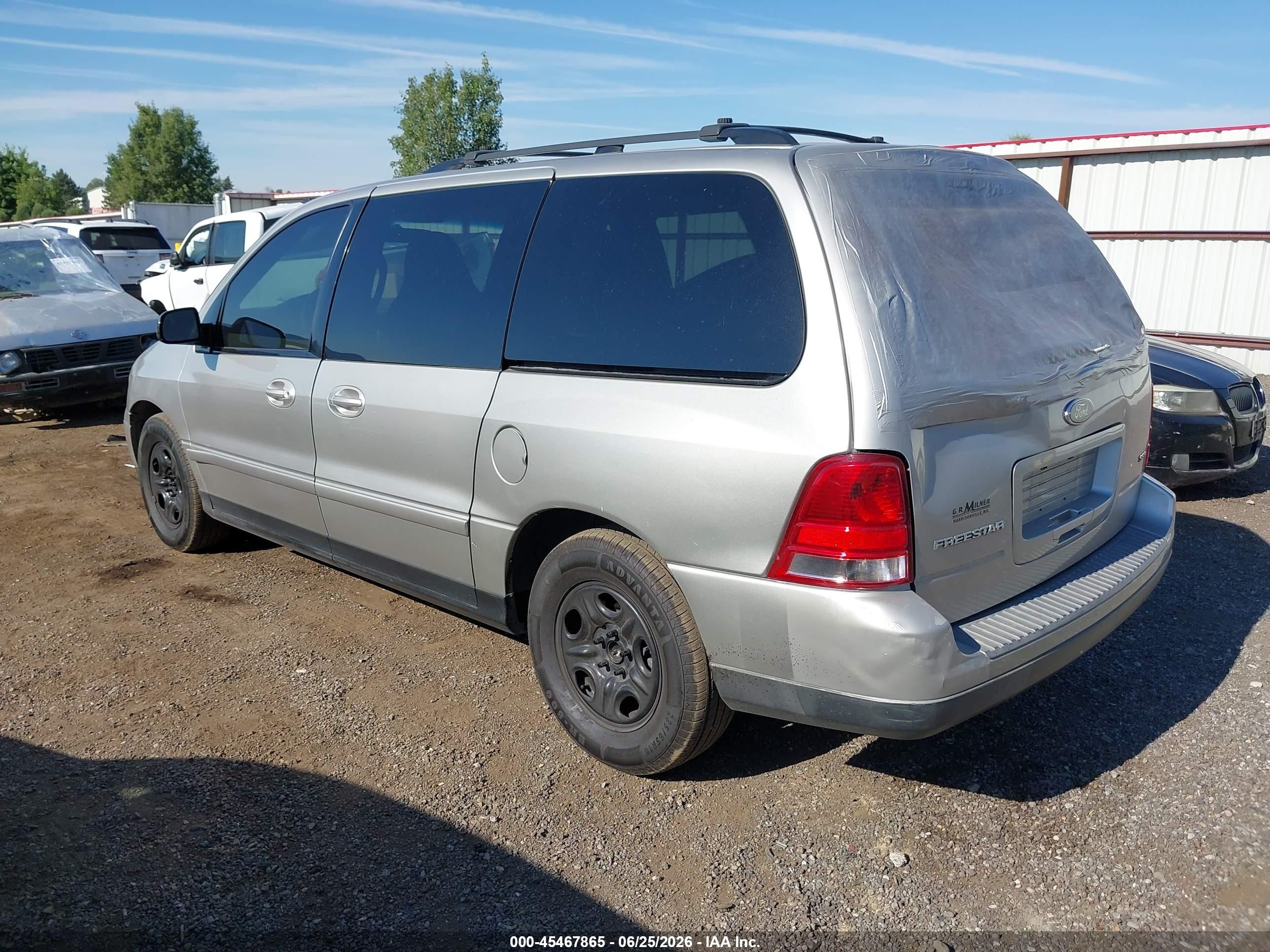 2005 Ford Freestar Ses Silver vin: 2FMZA57675BA86078