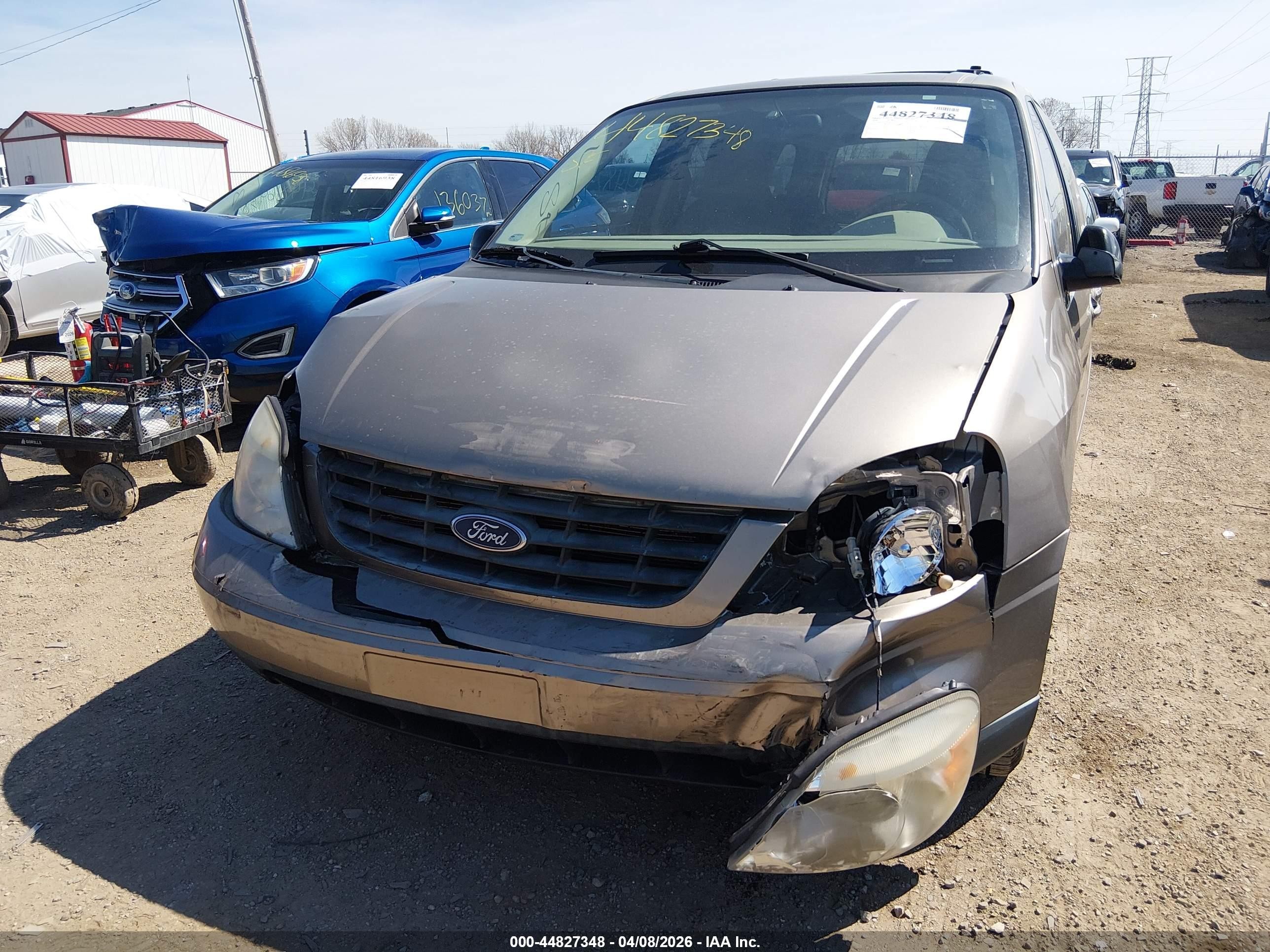2004 Ford Freestar Ses Gold vin: 2FMZA57694BA55252