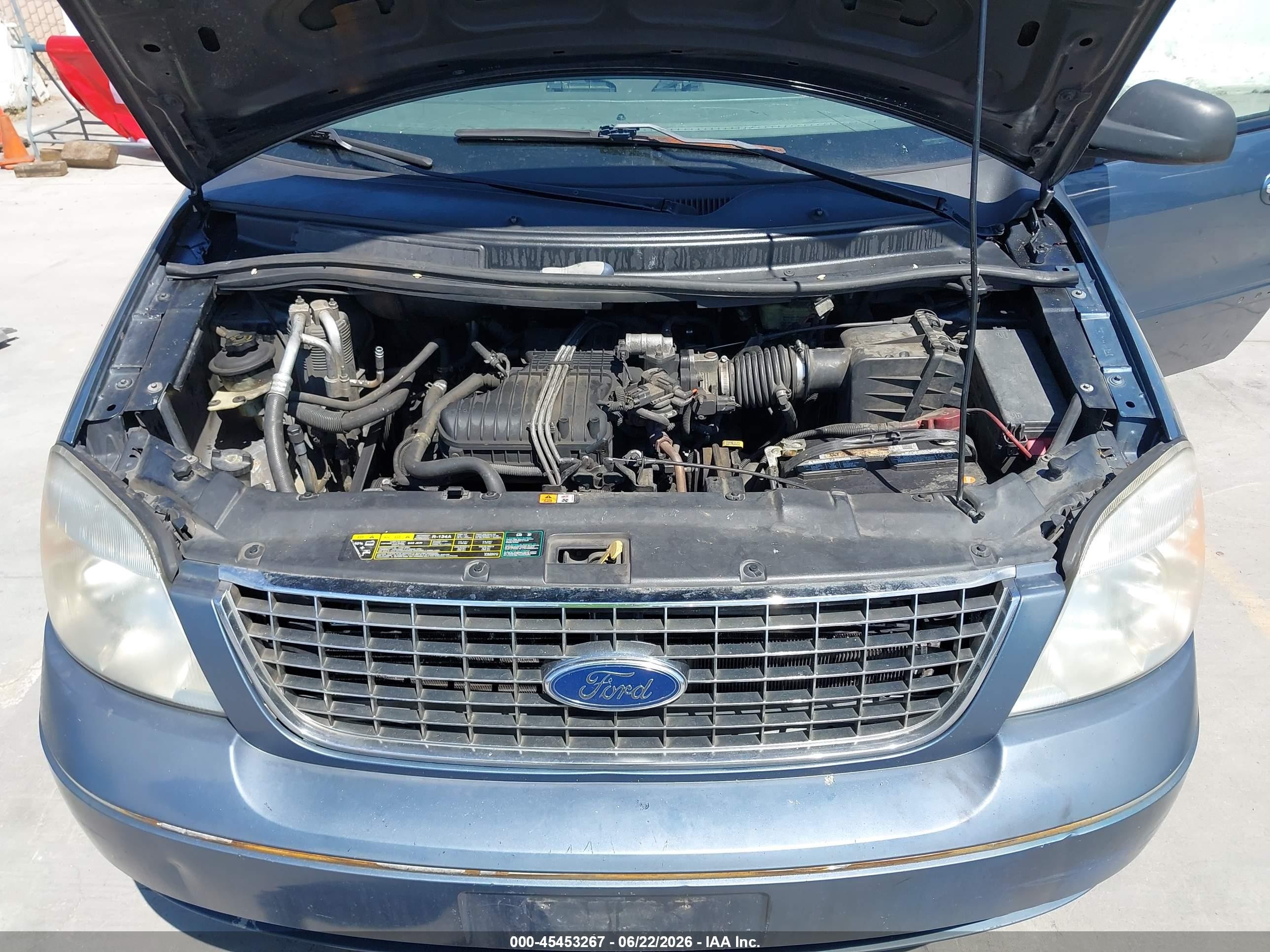 2006 Ford Freestar Limited Blue vin: 2FMZA58236BA48442