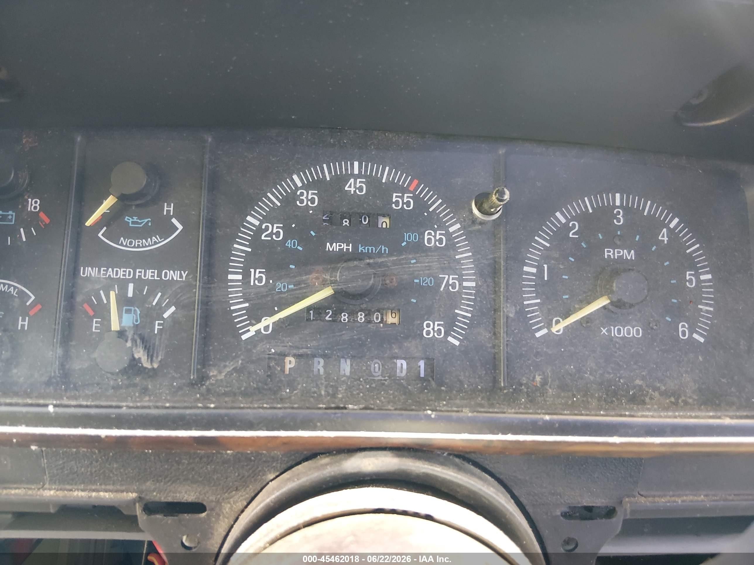 1990 Ford F150   Gray vin: 2FTDF15N2LCA75015