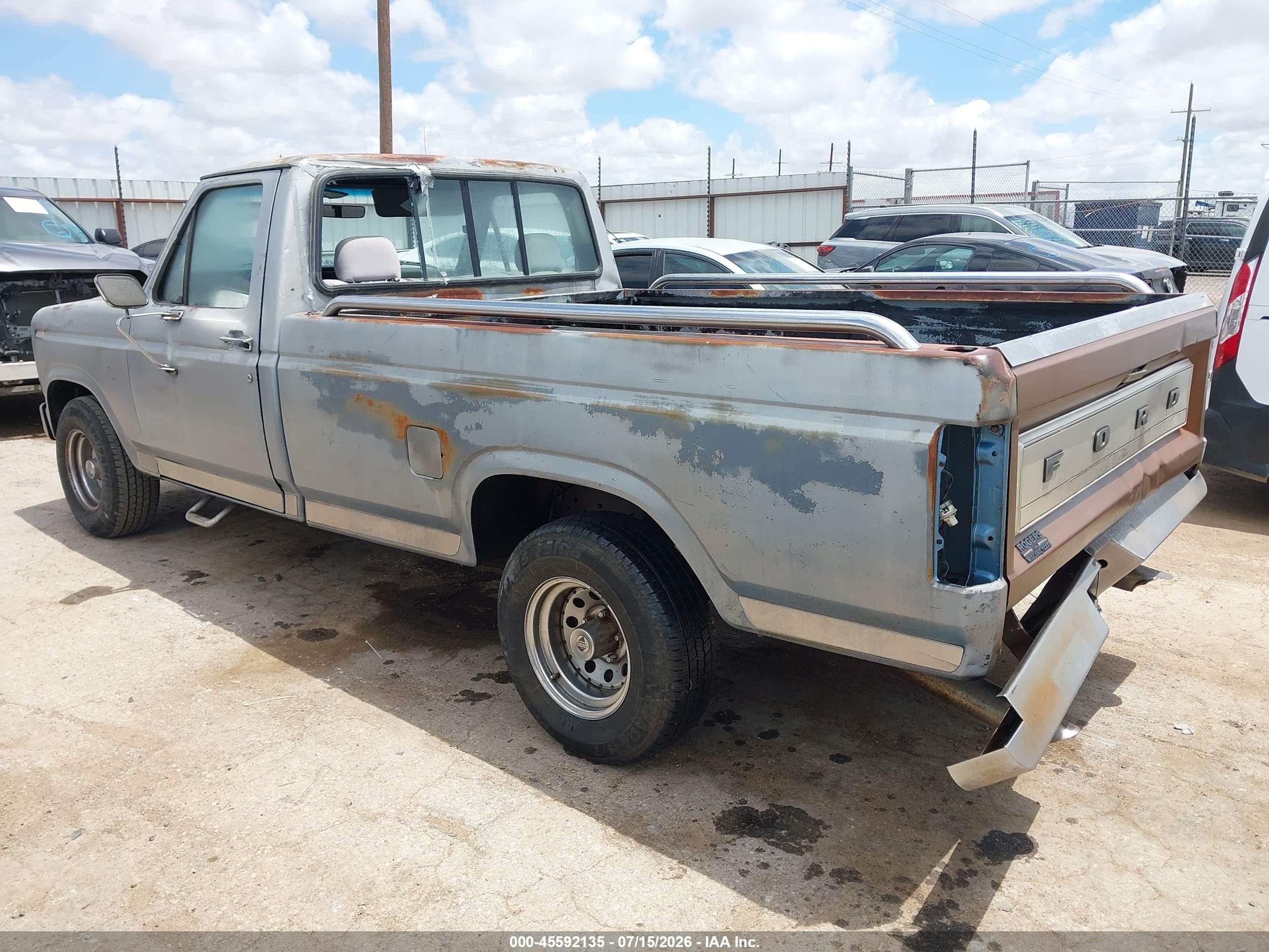 1986 Ford F150   Gray vin: 2FTDF15Y3GCB16770