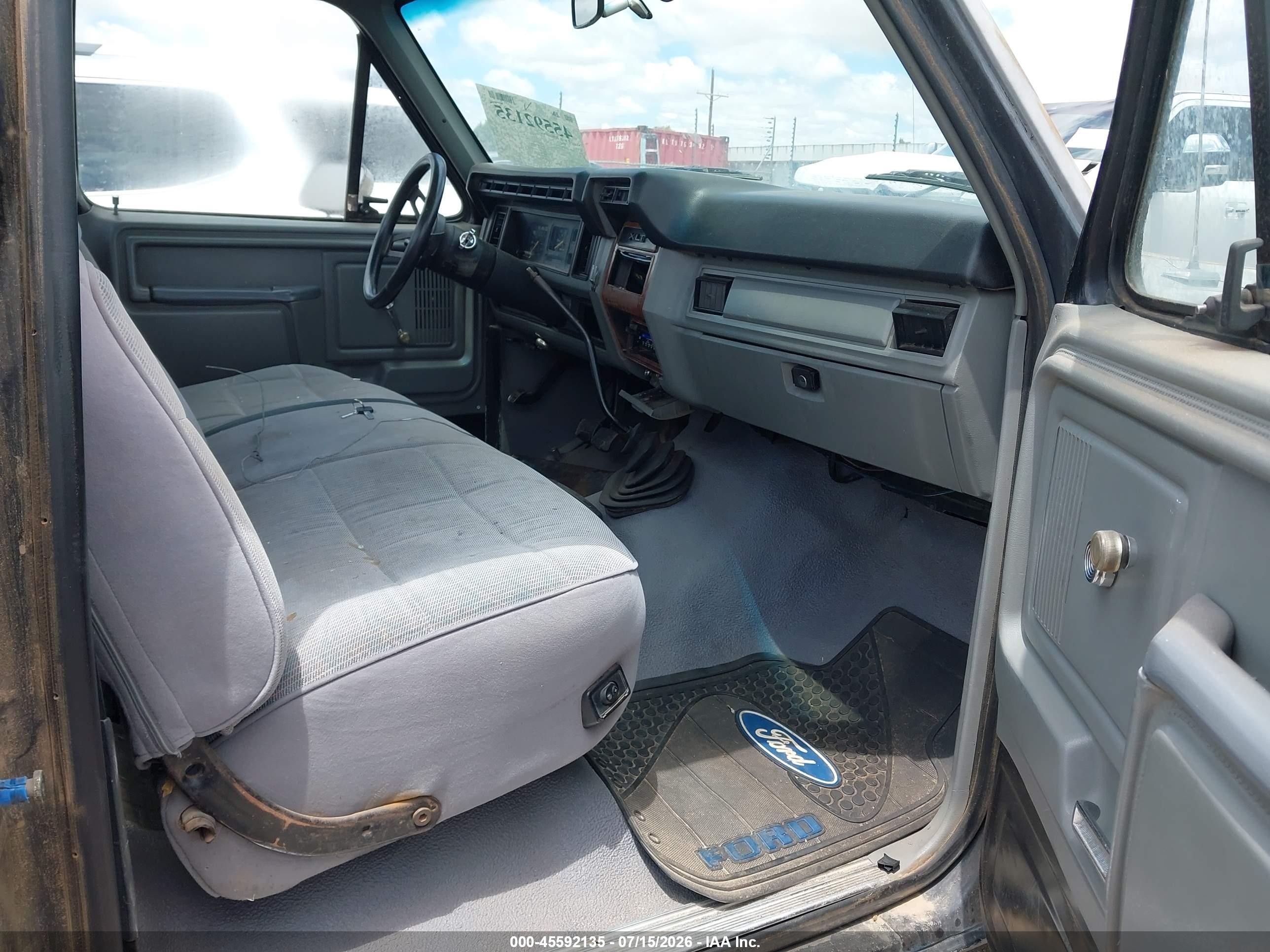 1986 Ford F150   Gray vin: 2FTDF15Y3GCB16770