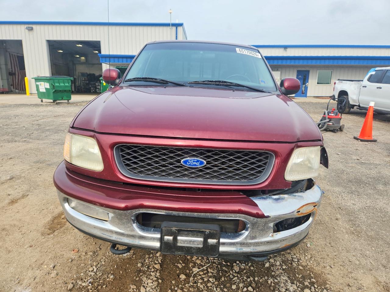 1997 Ford F150 Red vin: 2FTDF18W8VCA84387