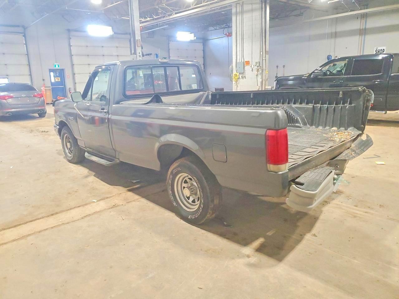 1990 Ford F150 Серый vin: 2FTEF15N0LCA87779
