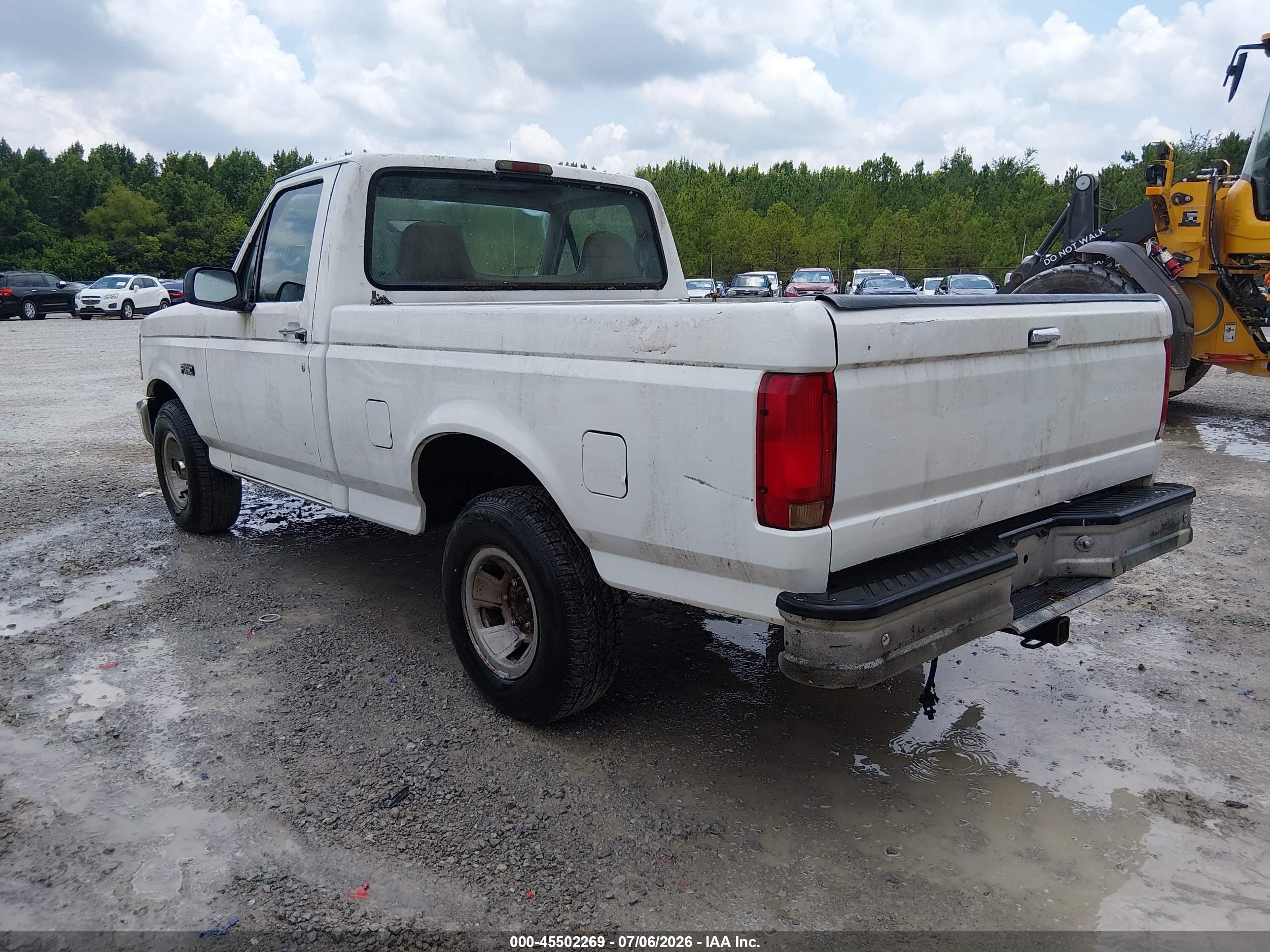 1996 Ford F150   White vin: 2FTEF15N2TCA37739