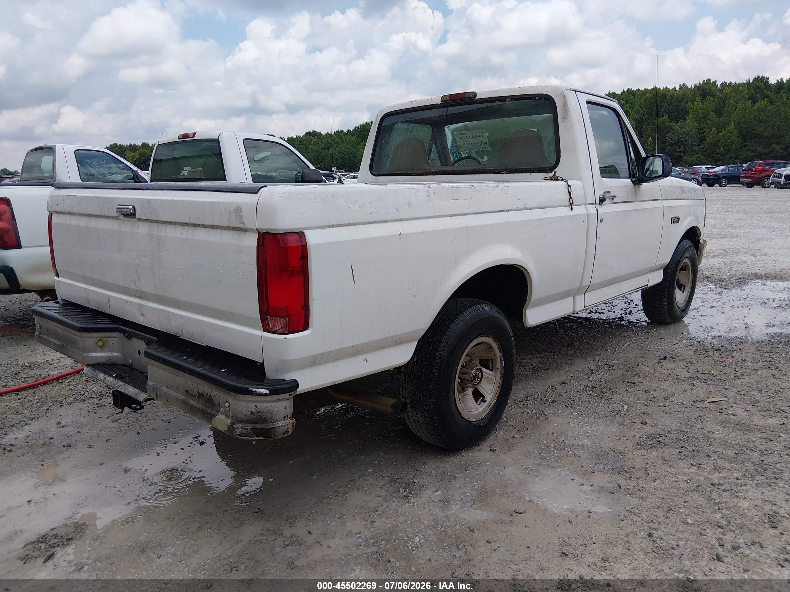 1996 Ford F150   White vin: 2FTEF15N2TCA37739