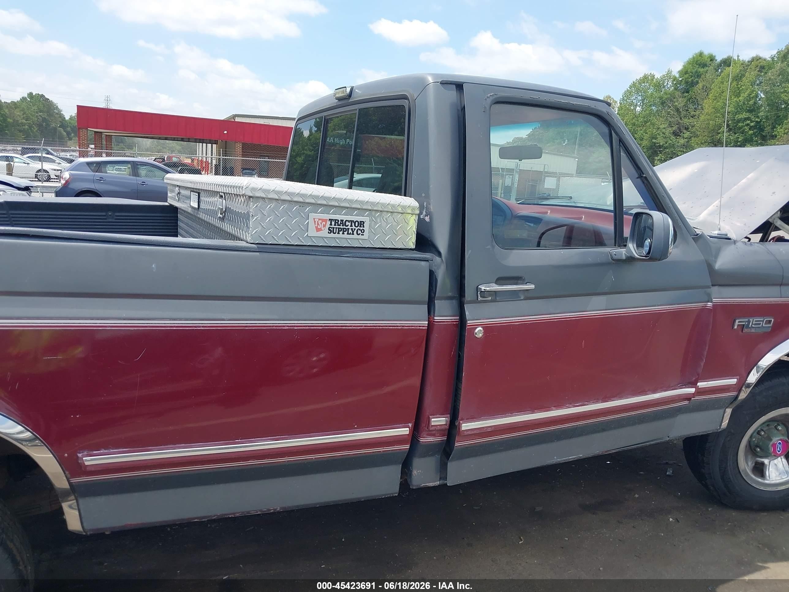 1993 Ford F150   Gray vin: 2FTEF15N4PCB04539