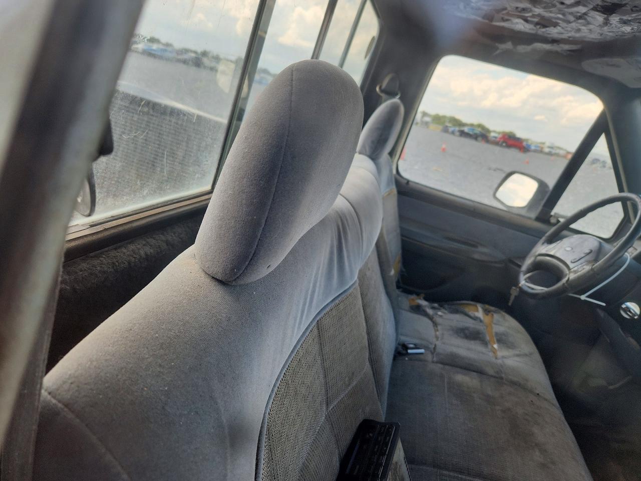 1993 Ford F150 White vin: 2FTEF15N9PCA64829
