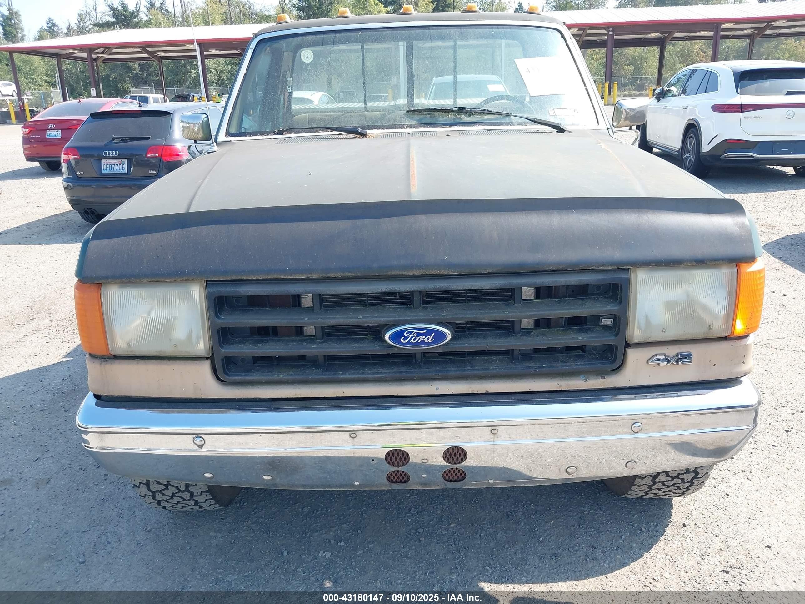1987 Ford F250   Green vin: 2FTFF25N1HCA70815