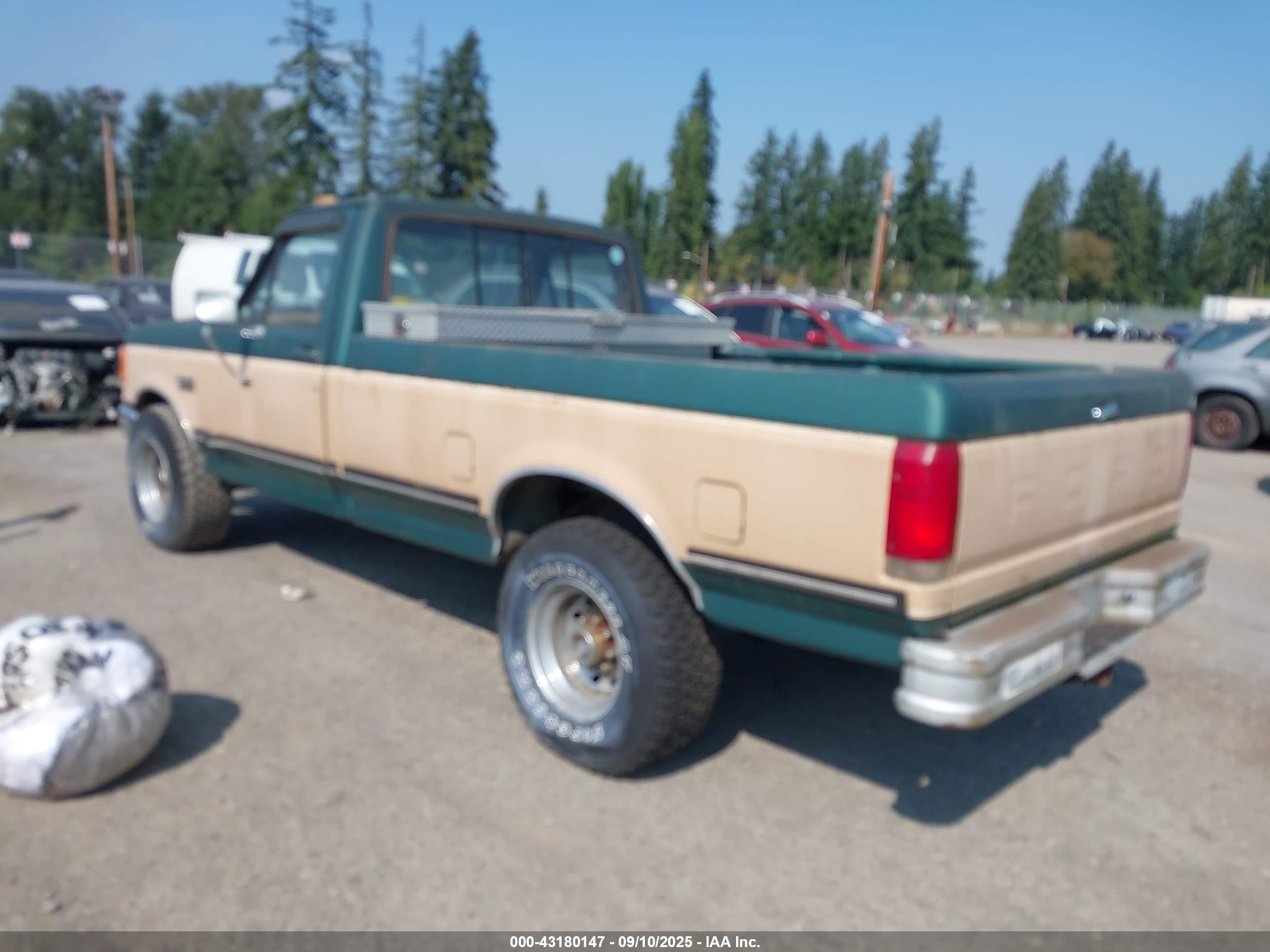 1987 Ford F250   Green vin: 2FTFF25N1HCA70815