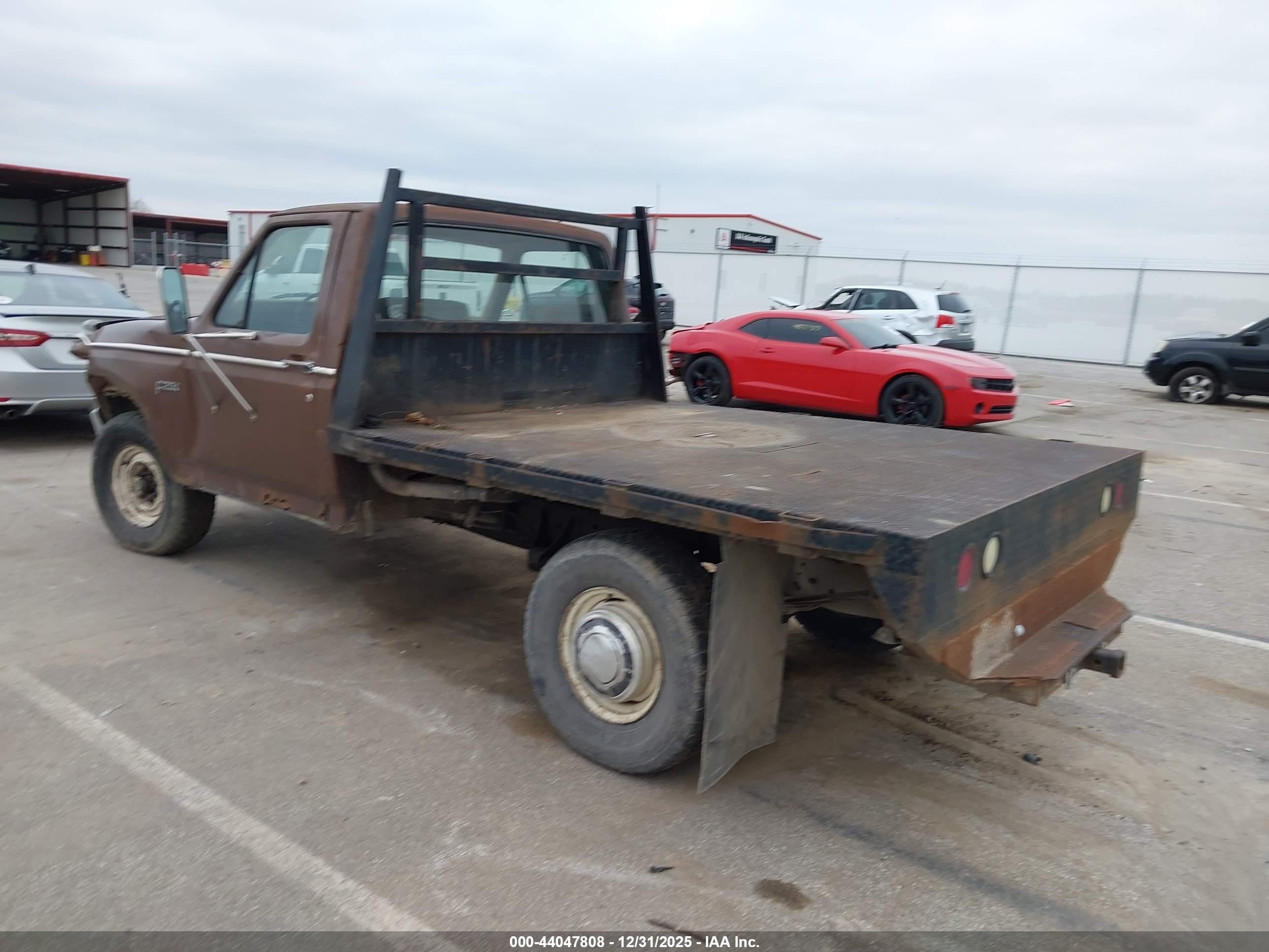 1983 Ford F250   Brown vin: 2FTHF2514DCA94428