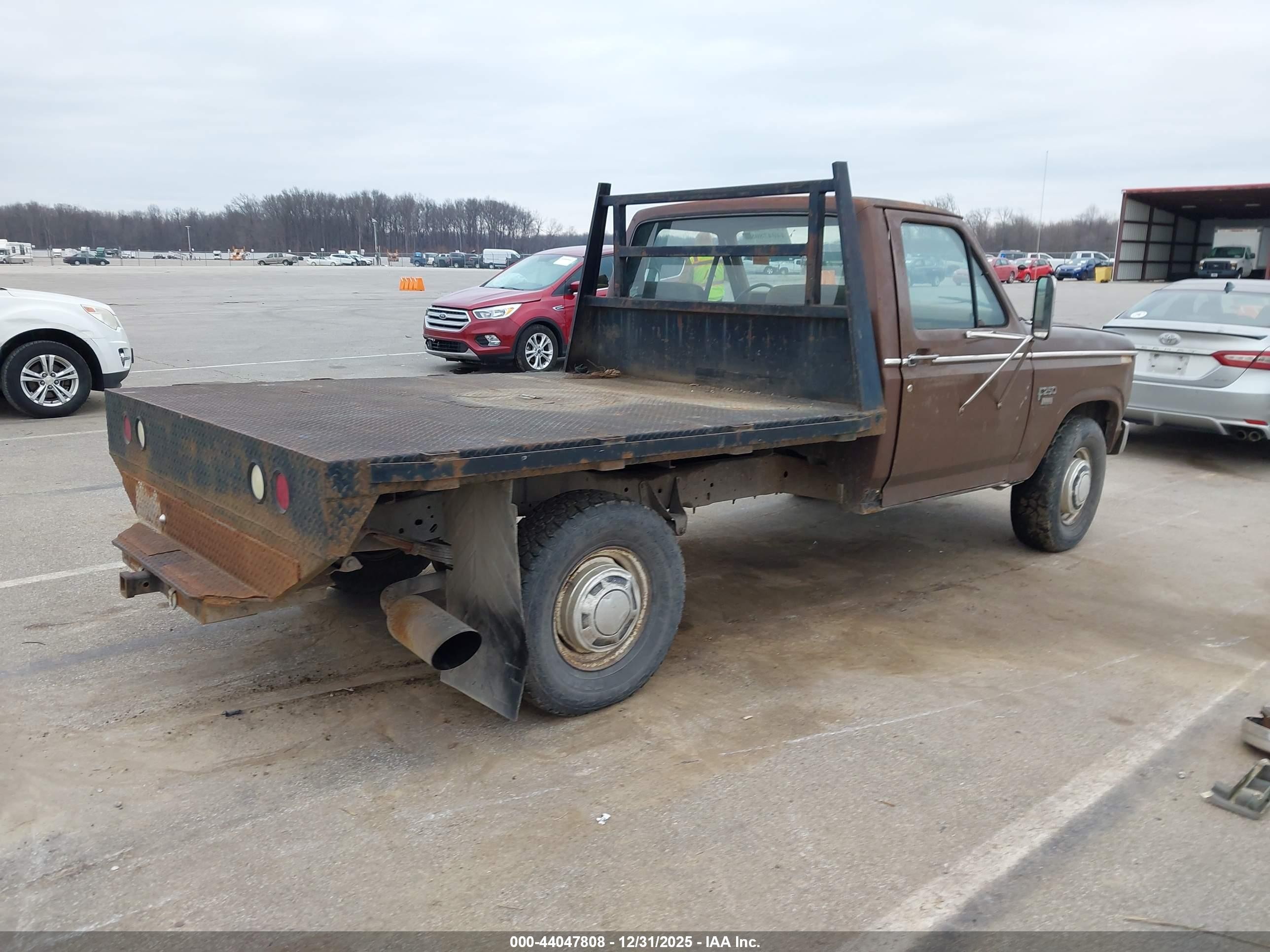 1983 Ford F250   Brown vin: 2FTHF2514DCA94428