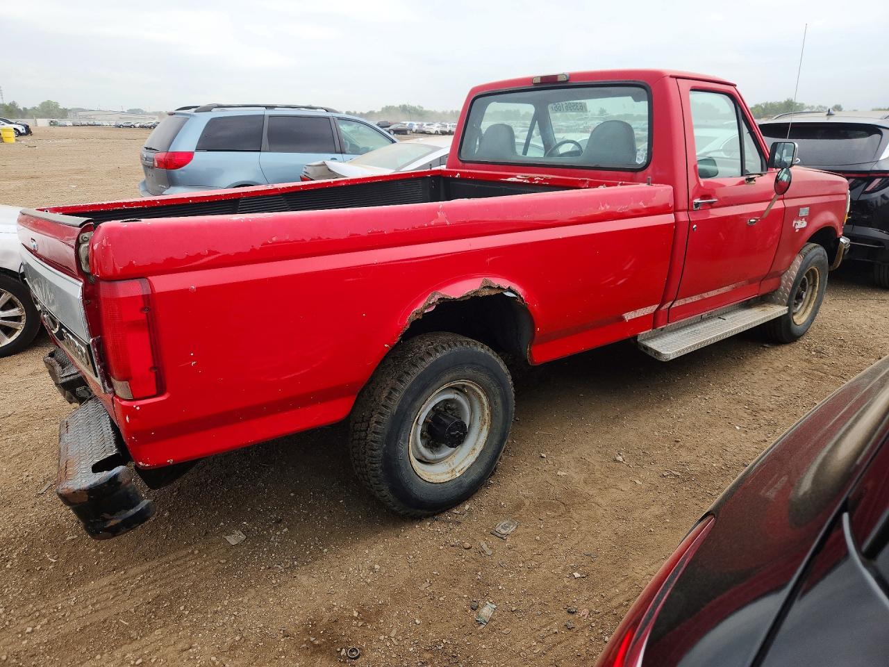 1995 Ford F250 Red vin: 2FTHF25F1SCA57619