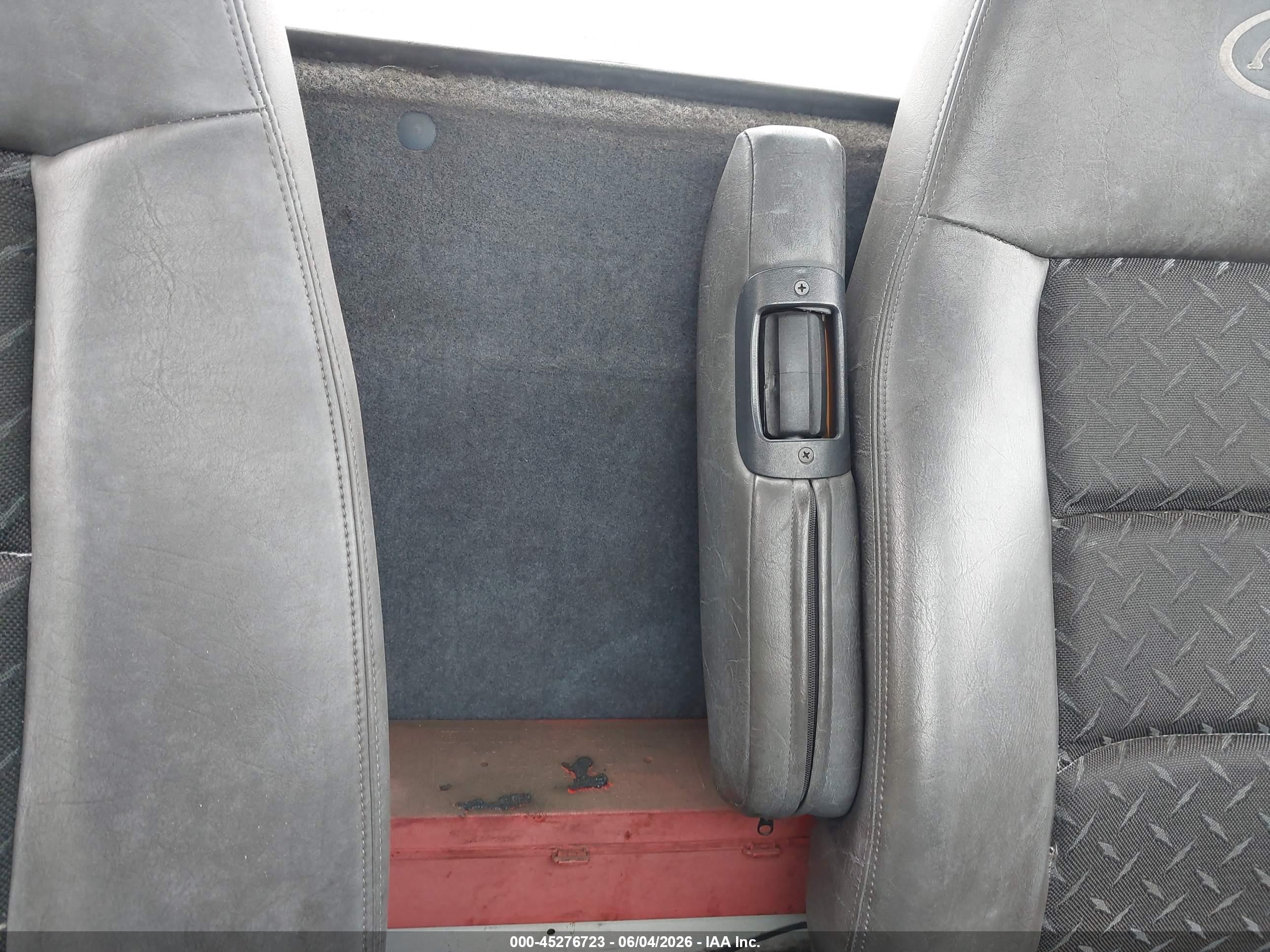 1995 Ford F250   White vin: 2FTHF25F5SCA27362