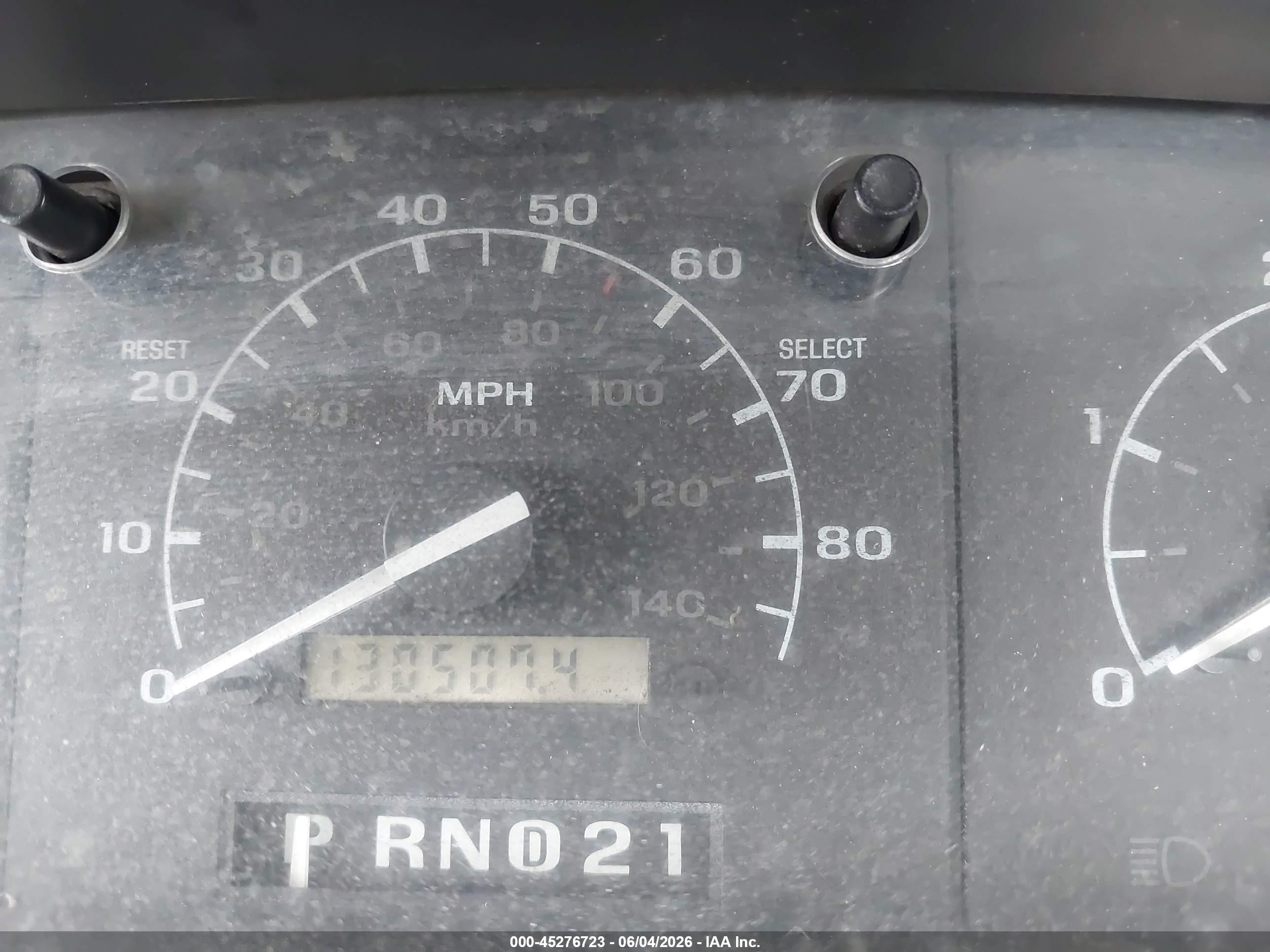 1995 Ford F250   White vin: 2FTHF25F5SCA27362