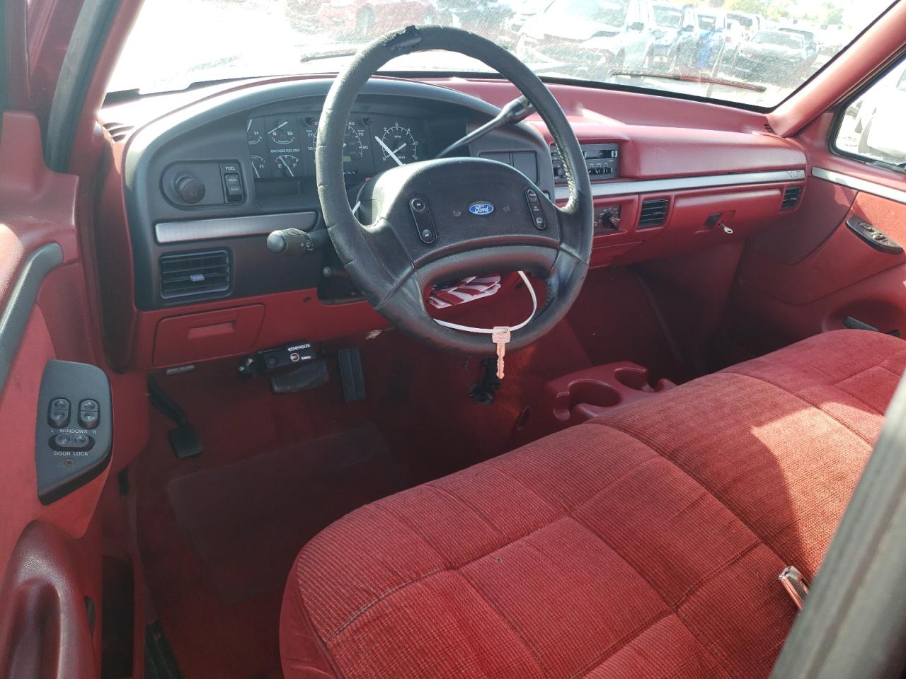 1993 Ford F250 Red vin: 2FTHF25H8PCA36887